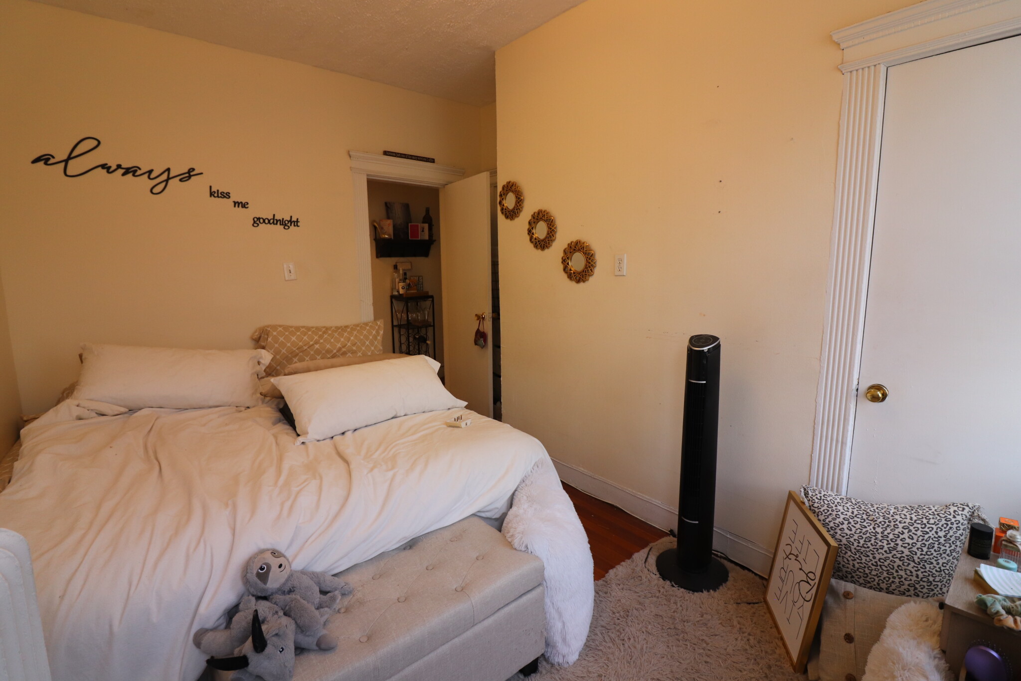 1963 Commonwealth Ave, Brighton