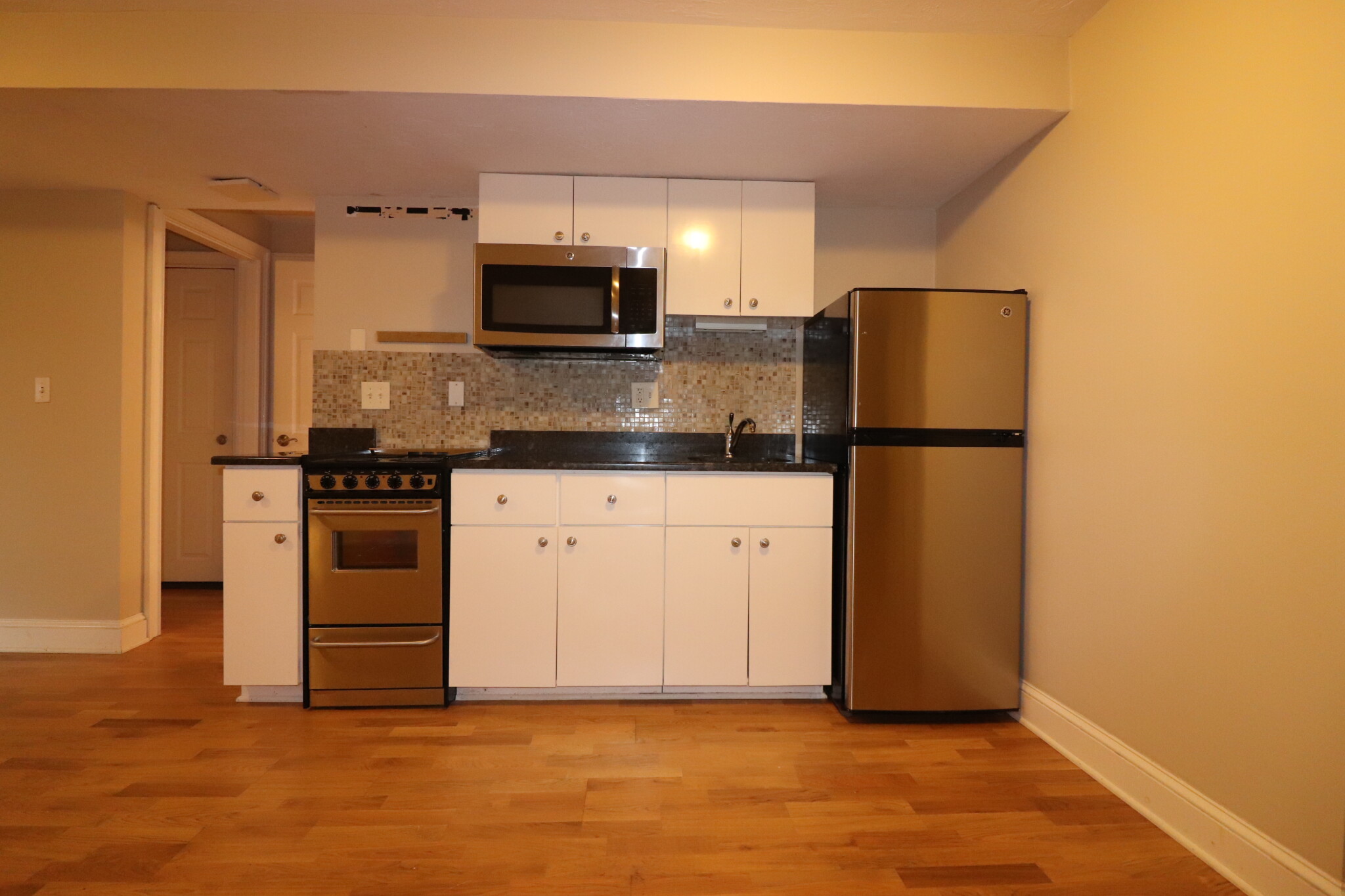 27 Winthrop Rd, Washington Square