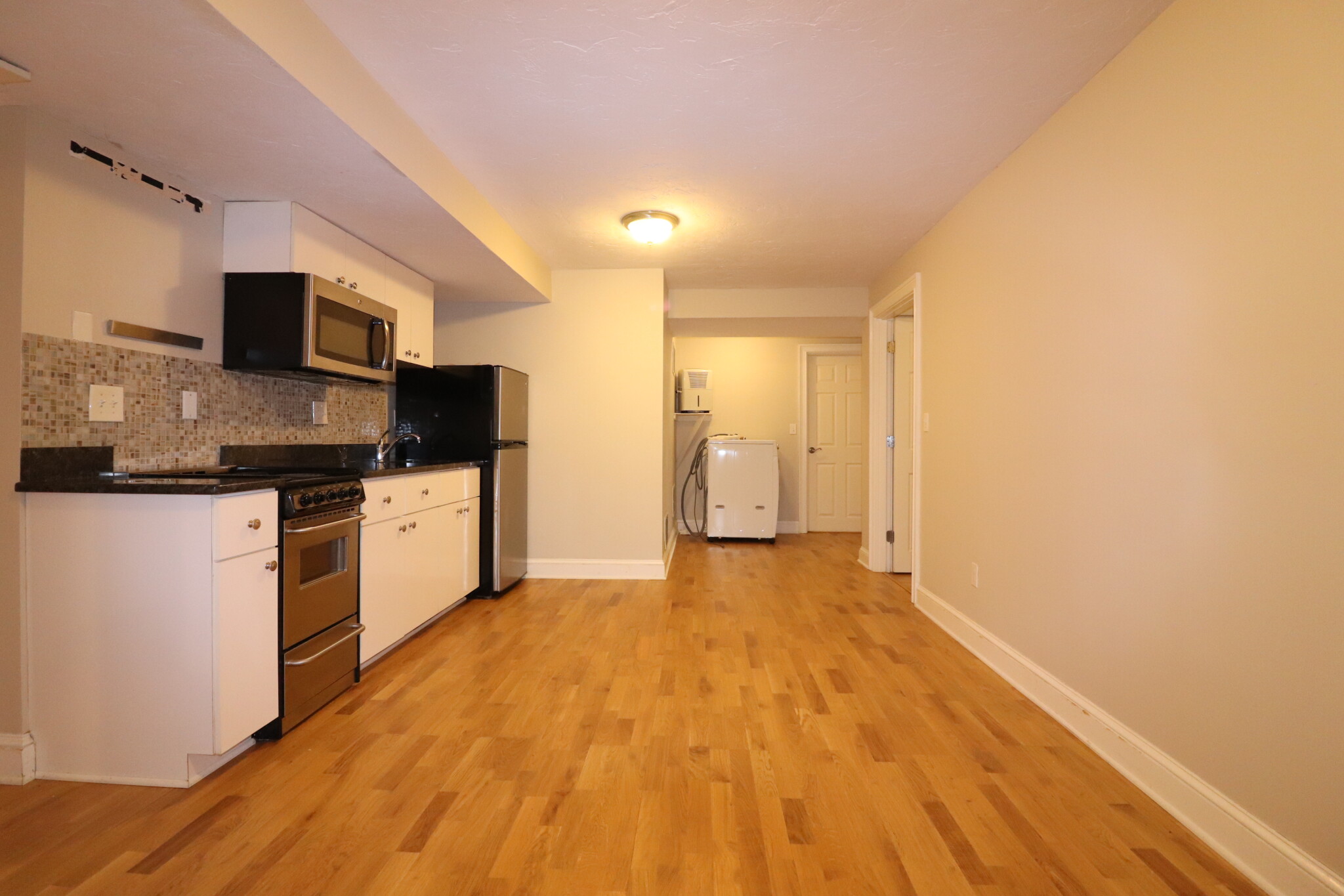 27 Winthrop Rd, Washington Square