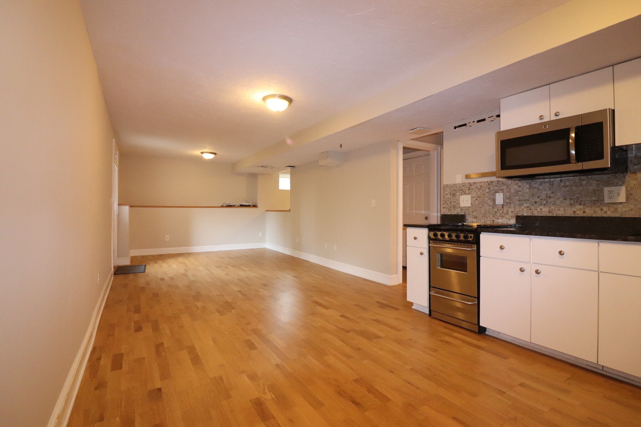 27 Winthrop Rd, Washington Square