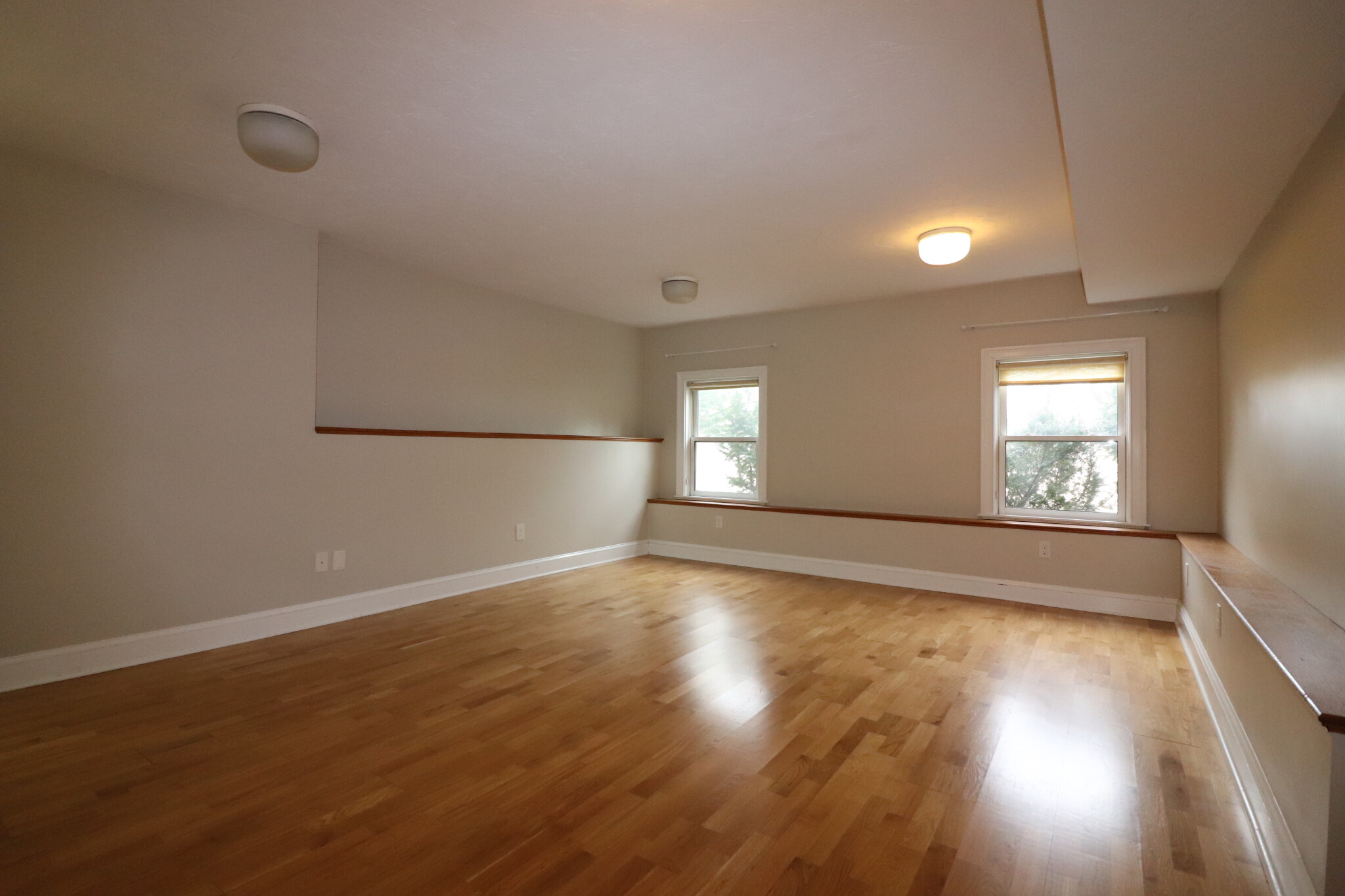 27 Winthrop Rd, Washington Square