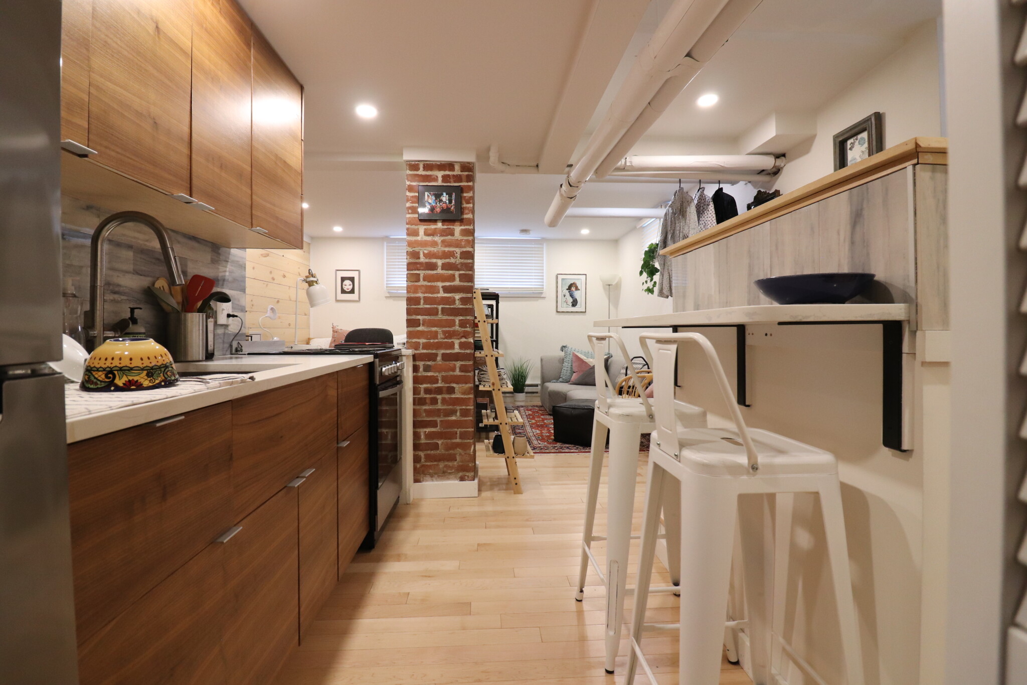 174 Winthrop Rd, Washington Square