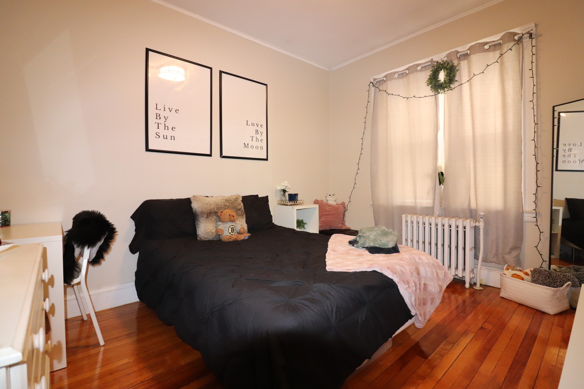 176 Winthrop Rd, Washington Square