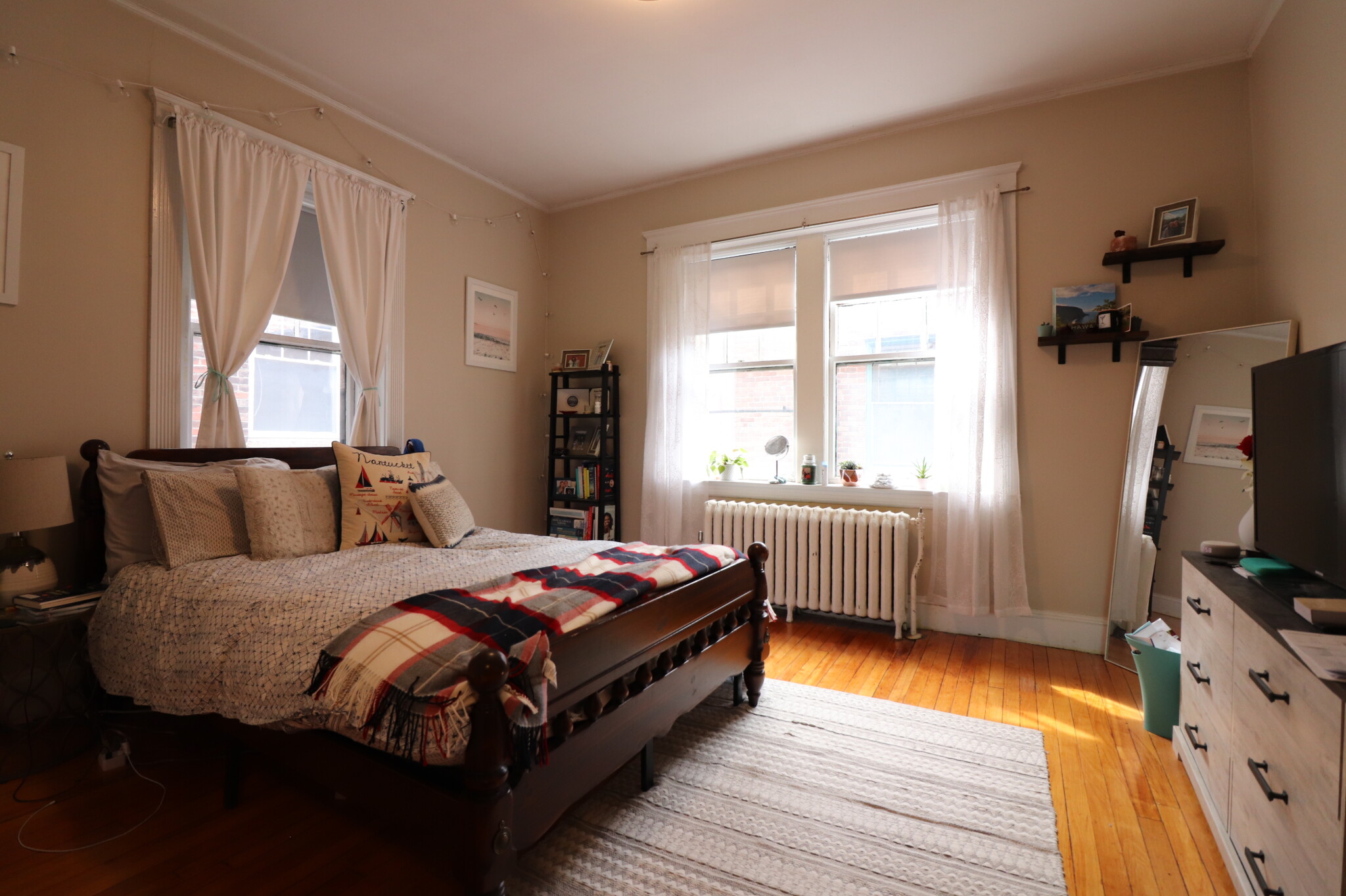 176 Winthrop Rd, Washington Square