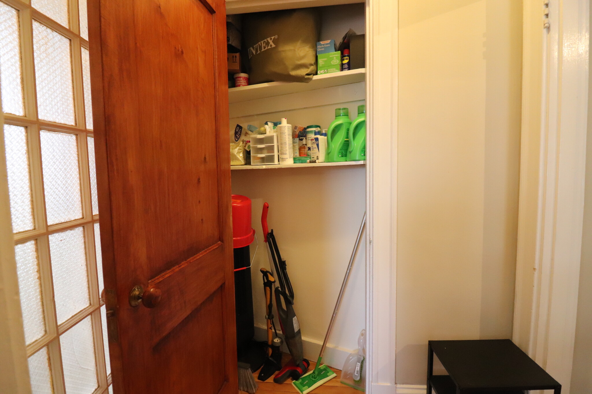 174 Winthrop Rd, Washington Square