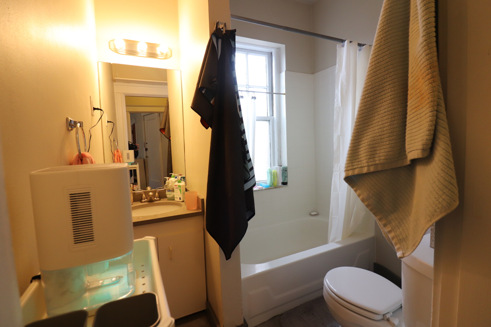 174 Winthrop Rd, Washington Square