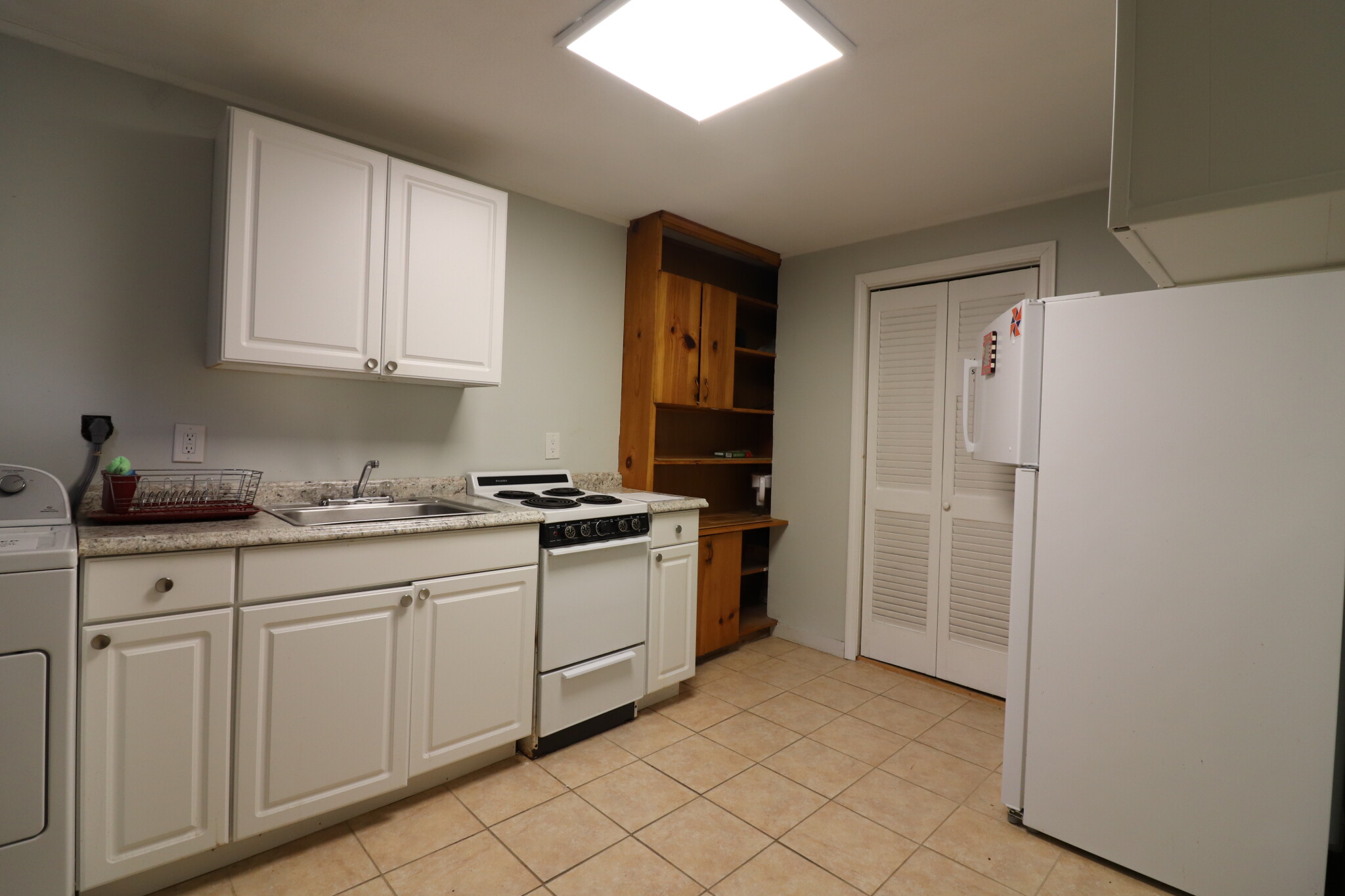 81 Hackensack, Chestnut Hill