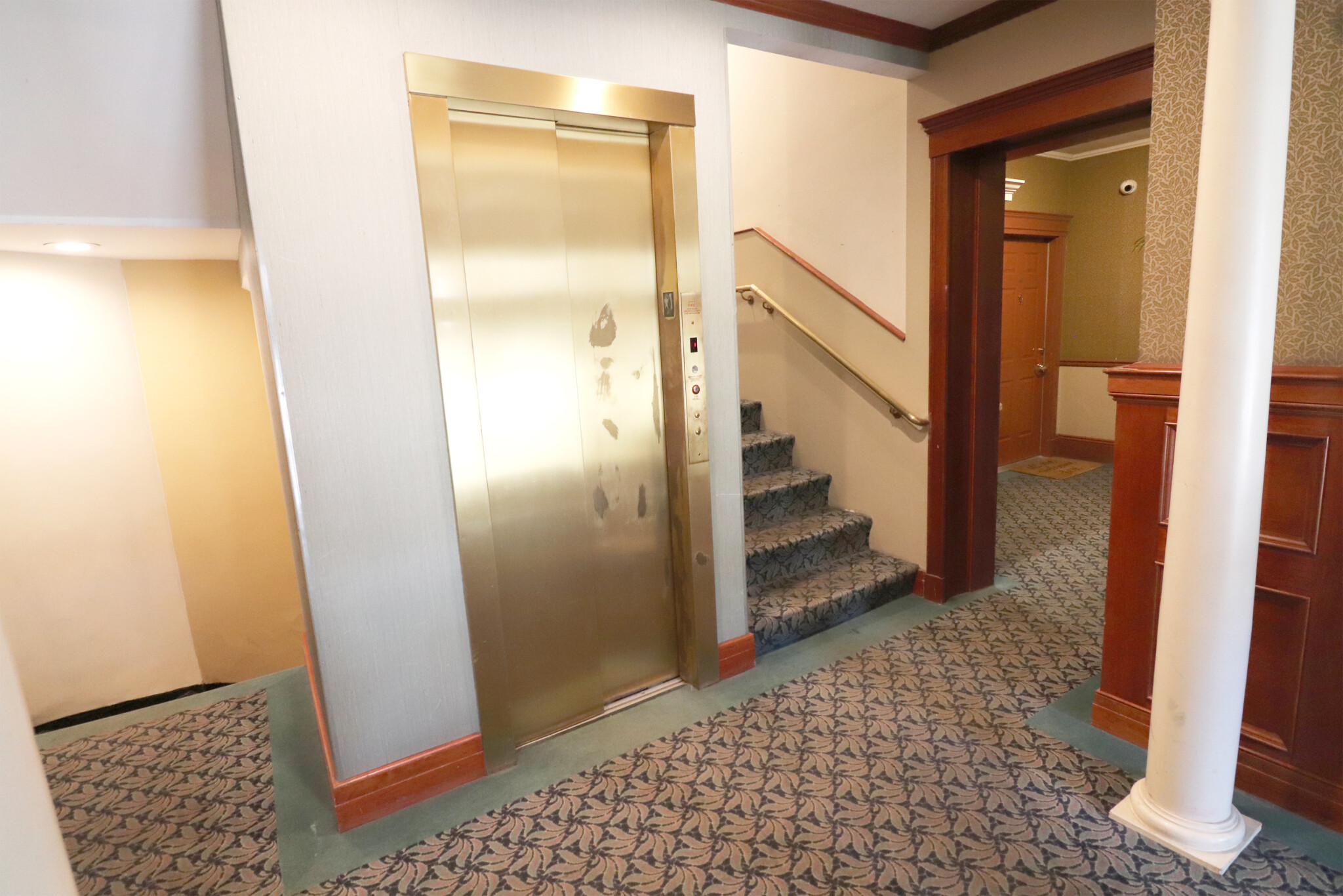 1090 Beacon St, Coolidge Corner