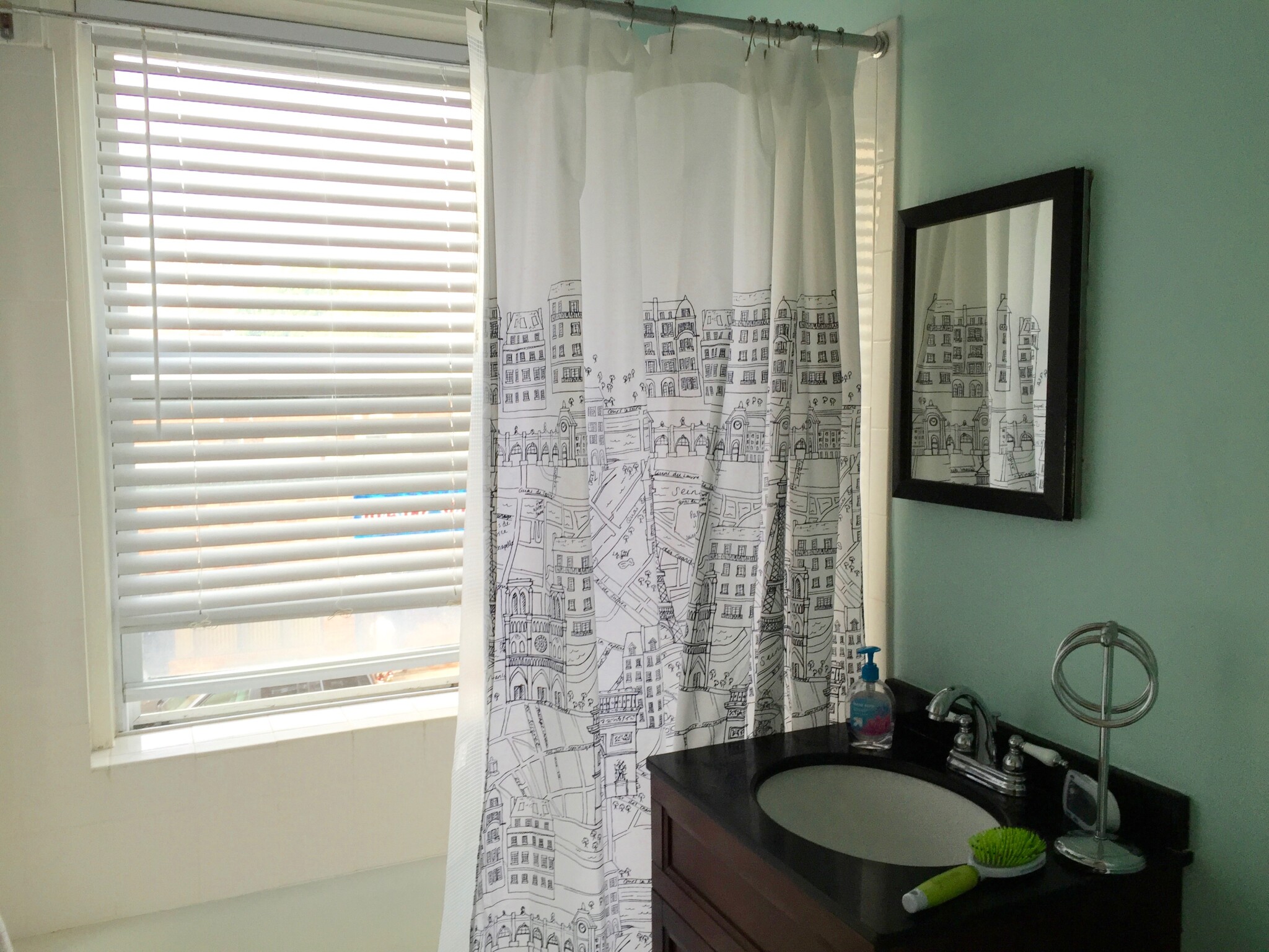 1607 Commonwealth Ave, Brighton