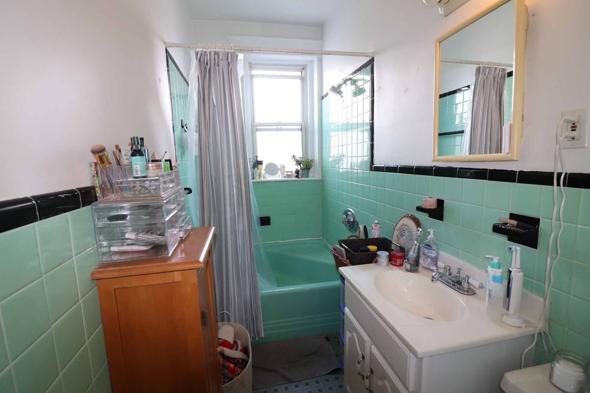 175 Harvard St, Coolidge Corner