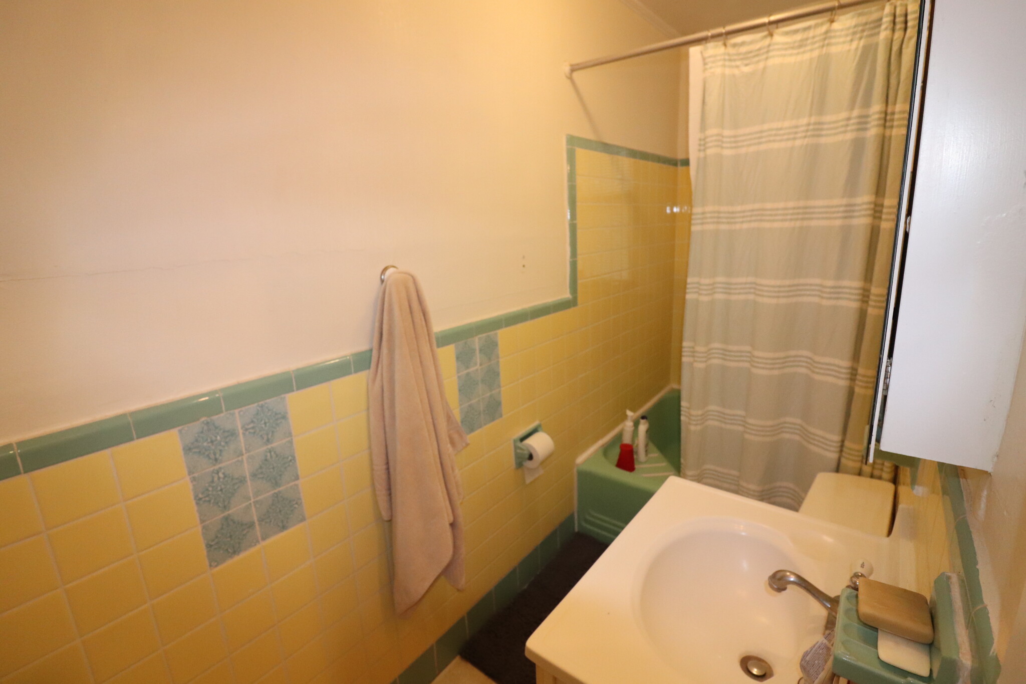 1961 Commonwealth Ave, Brighton