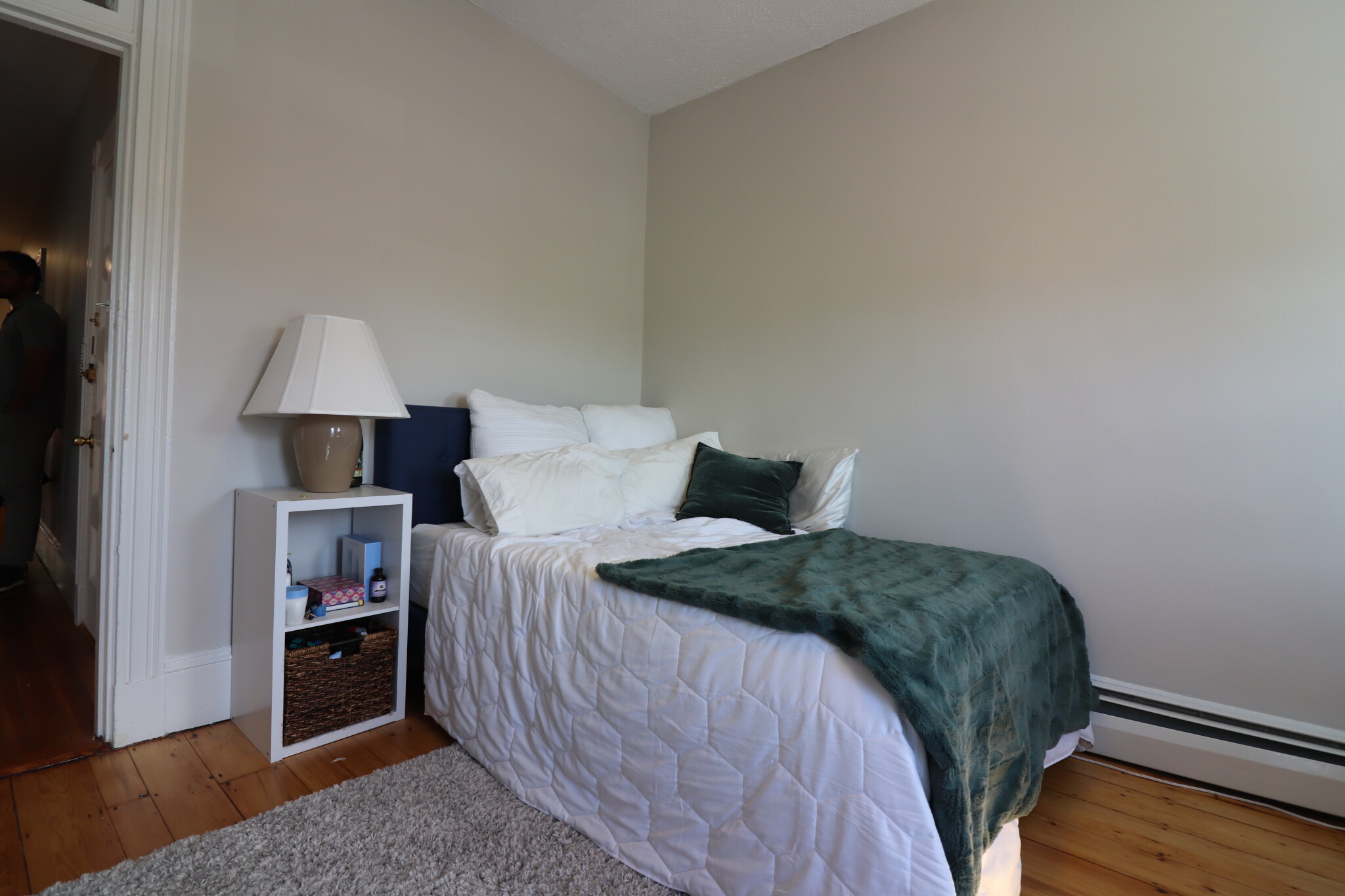 27 Hurd Rd, Brookline Village