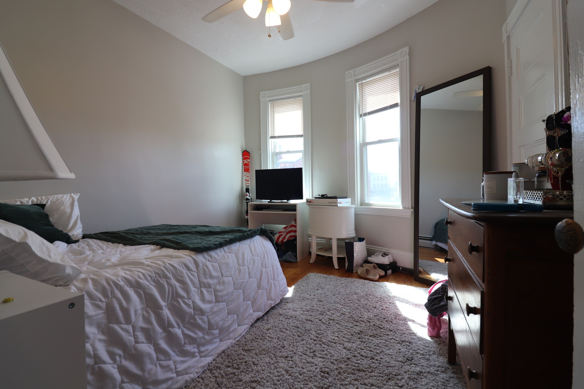 27 Hurd Rd, Brookline Village