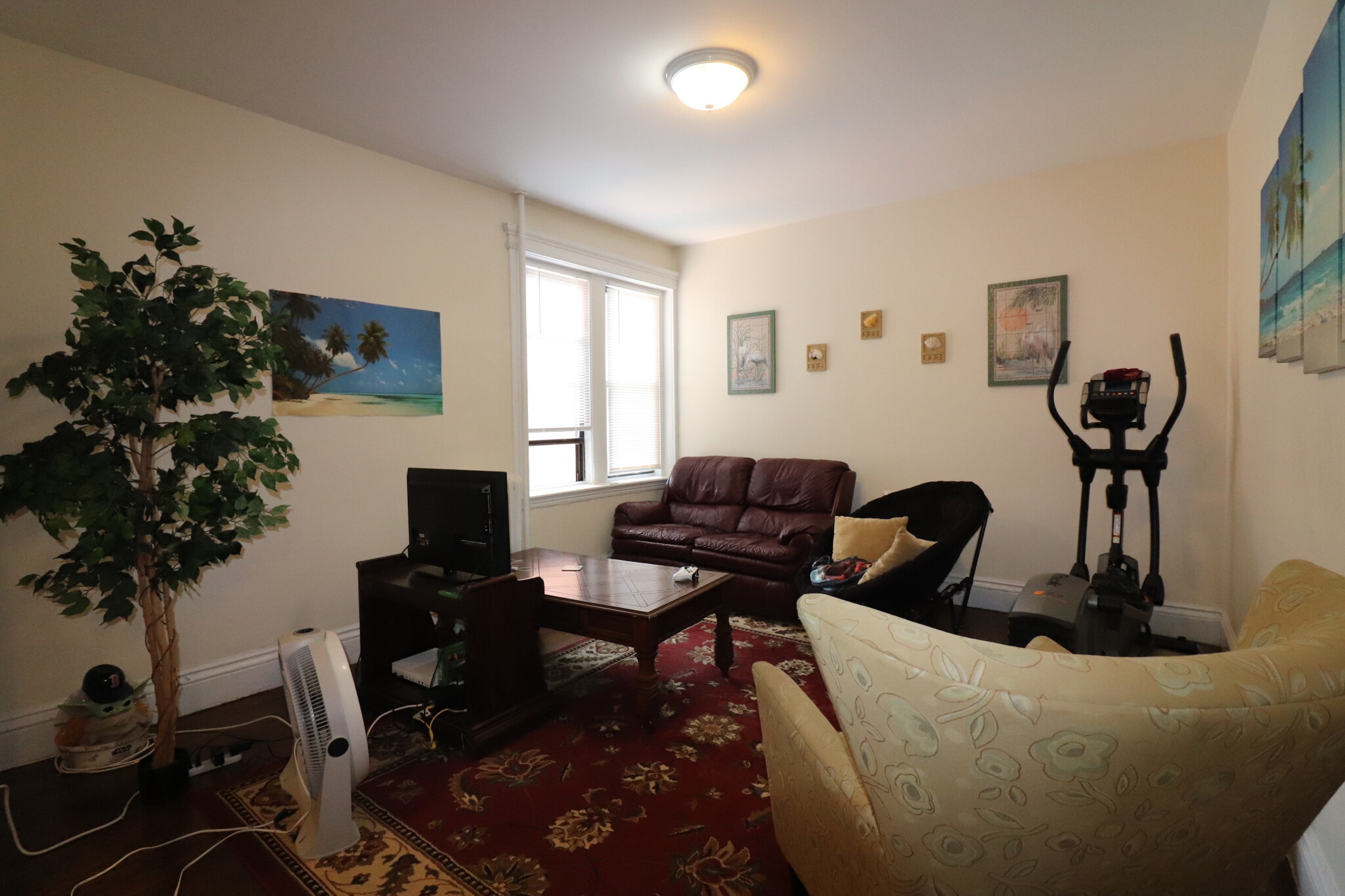 1961 Commonwealth Ave, Brighton