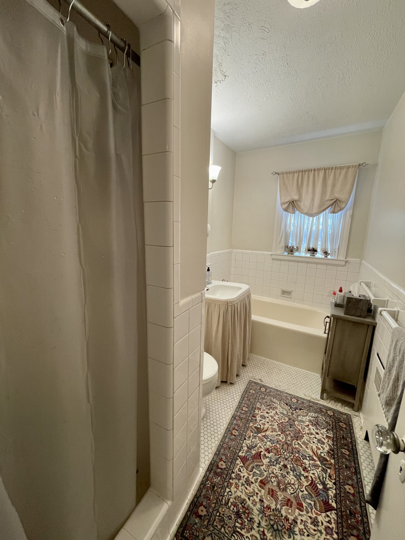 312 Washington St, Wellesley Hills