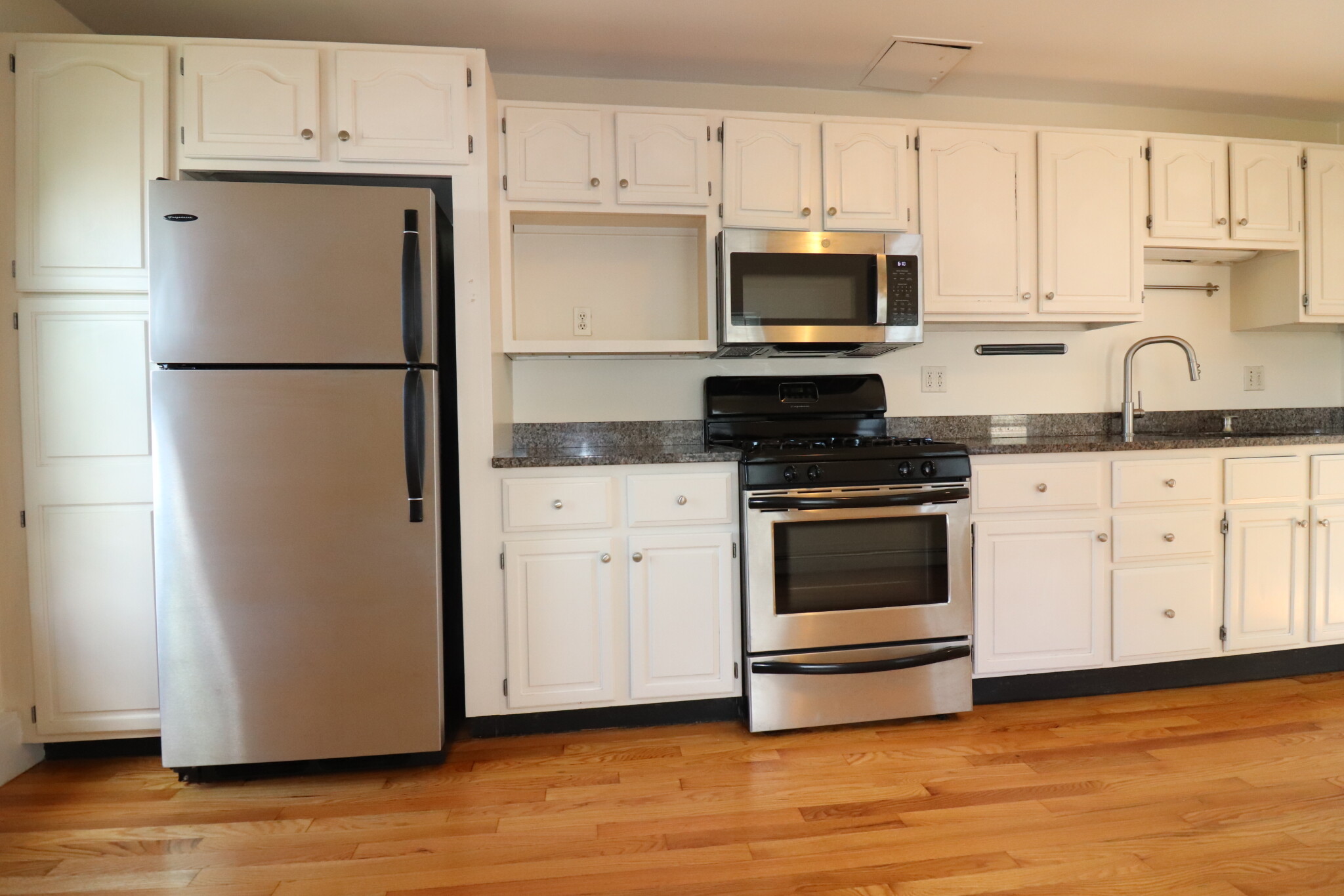 13 Vinton St, South Boston