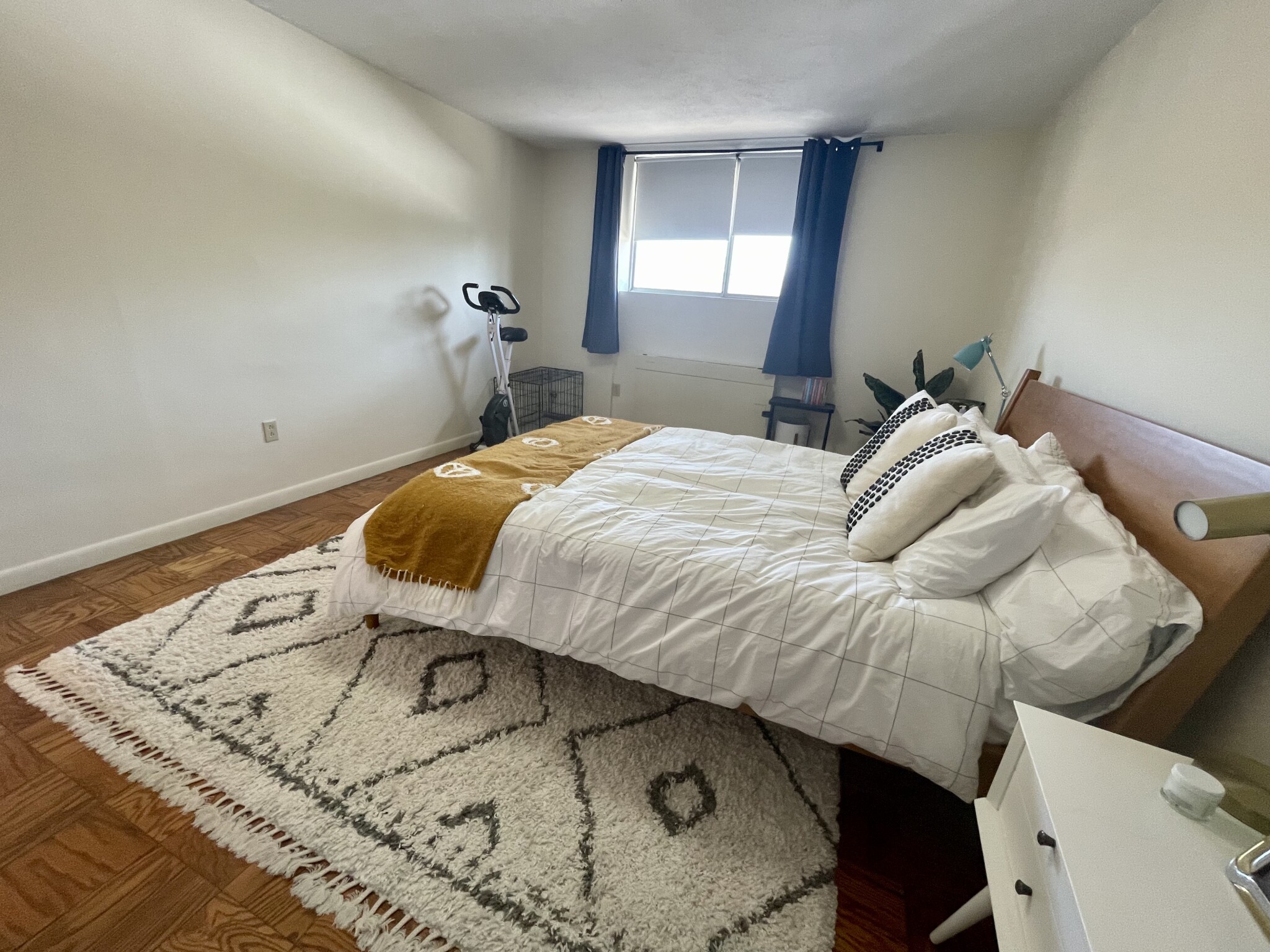 101 Monmouth St, Longwood