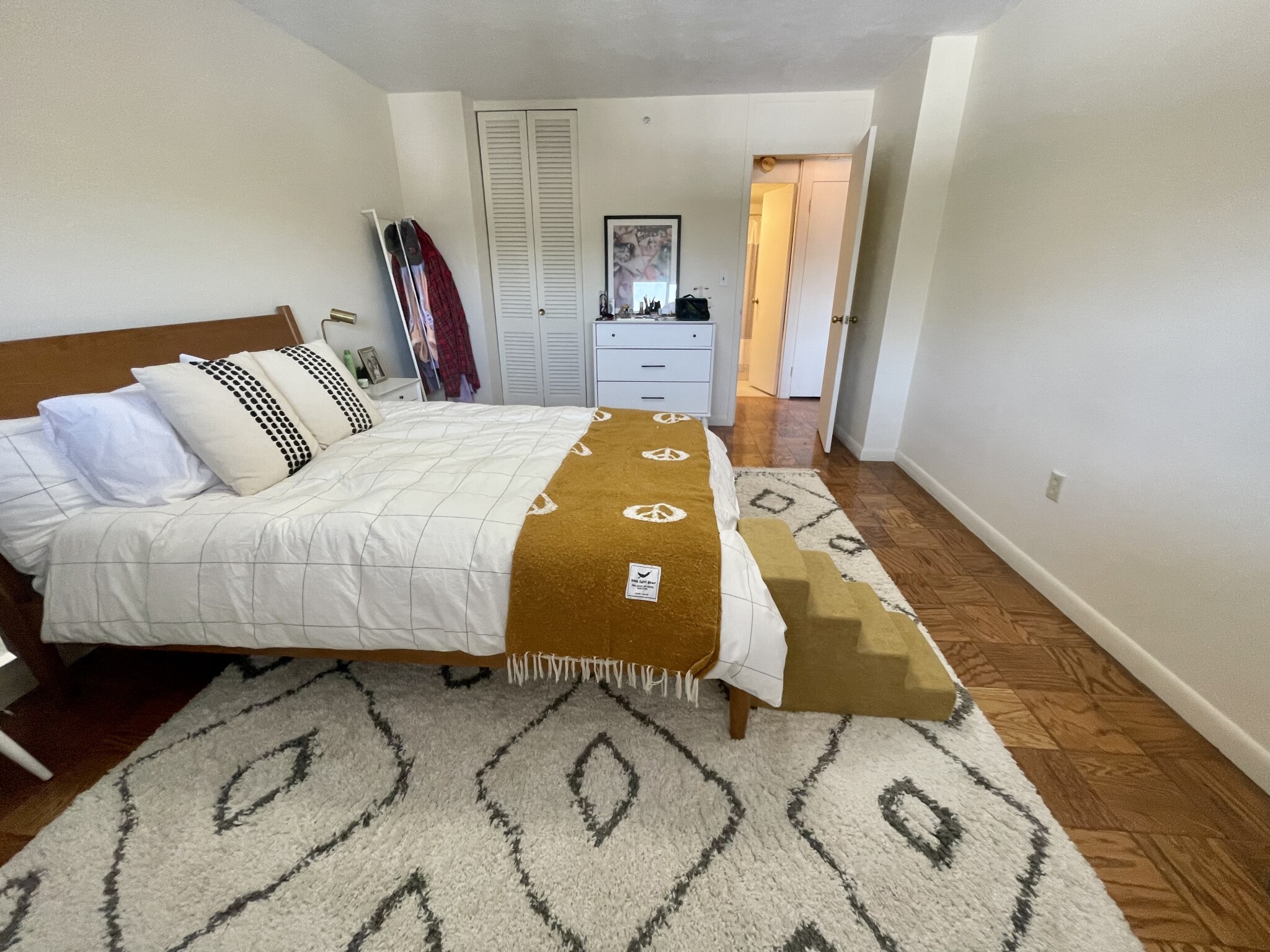 101 Monmouth St, Longwood