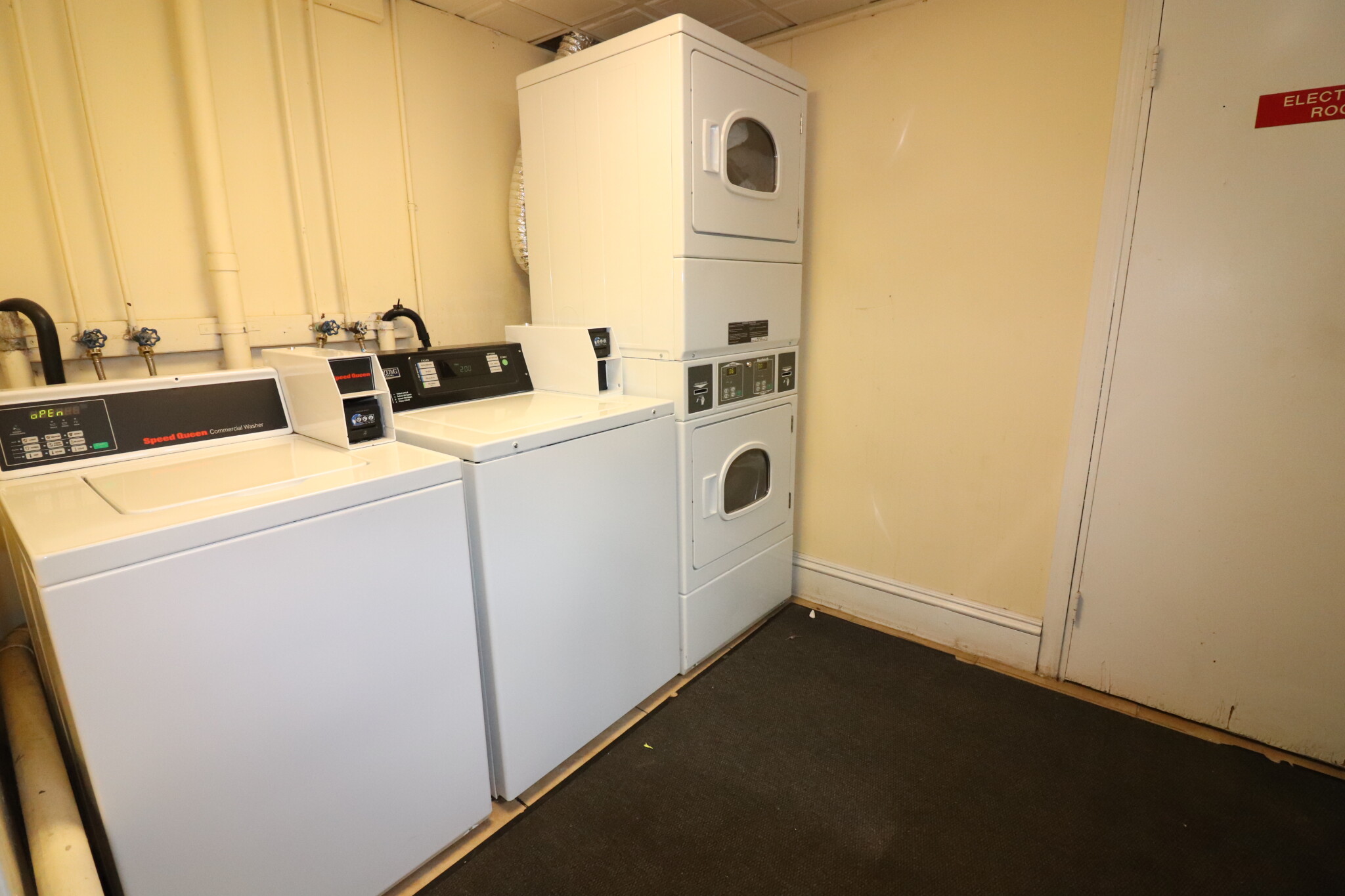 15 Glenville Ave, Allston