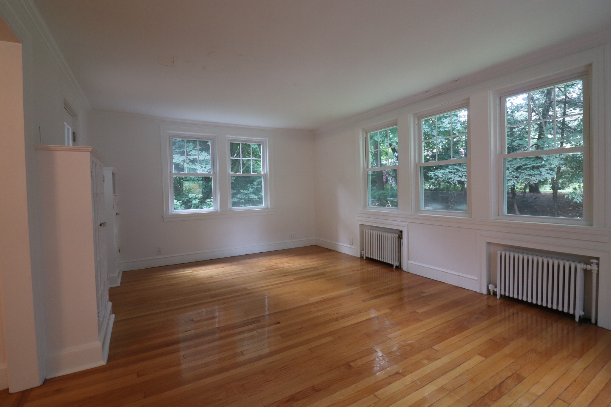 198 Wolcott Rd, Chestnut Hill