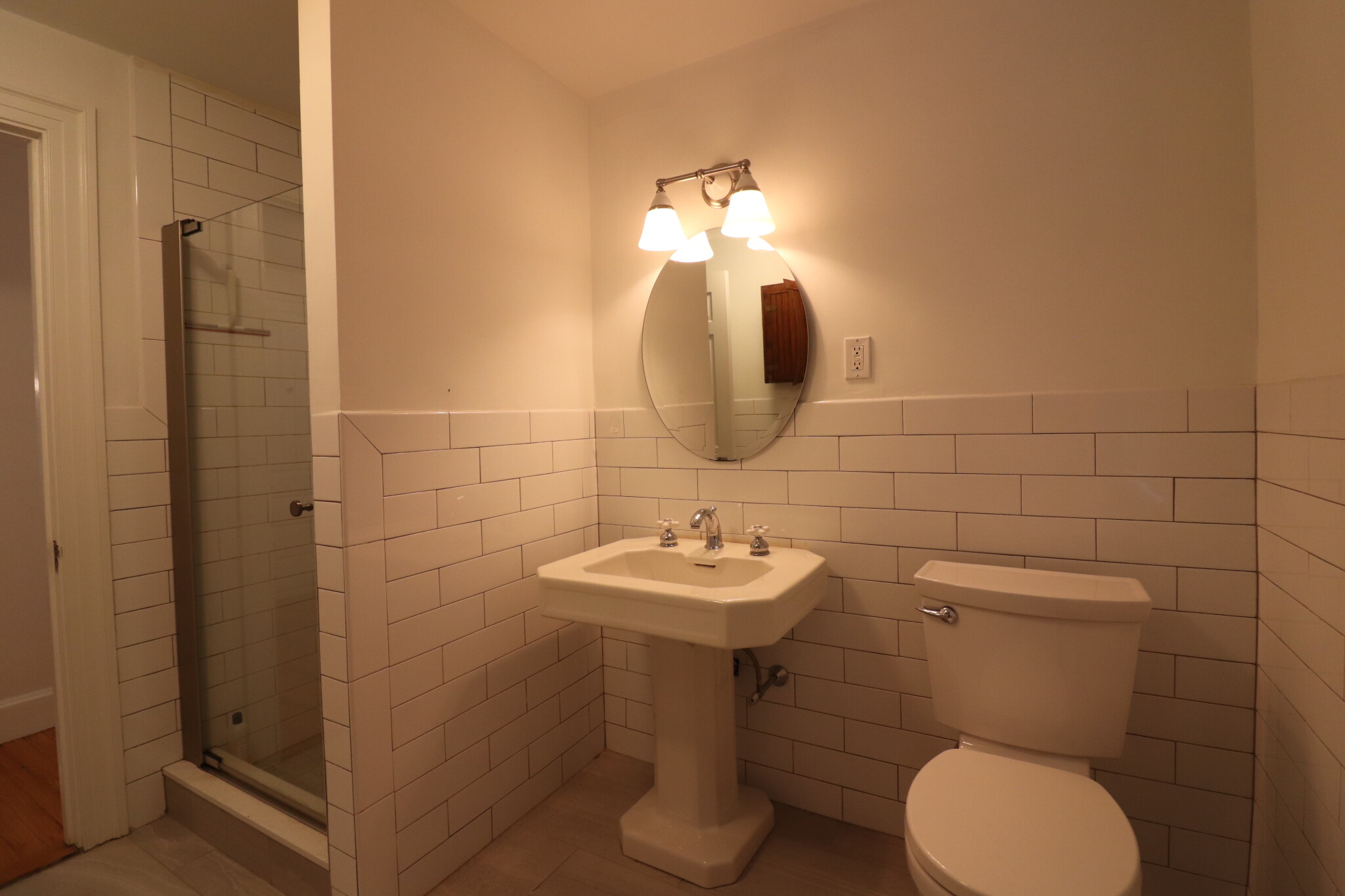 198 Wolcott Rd, Chestnut Hill