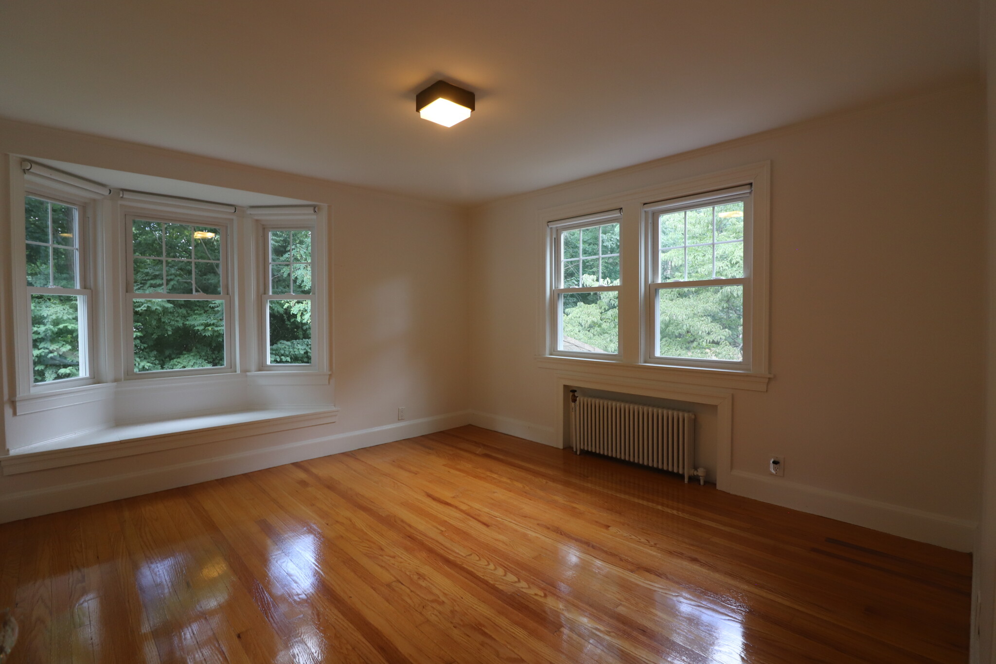 198 Wolcott Rd, Chestnut Hill