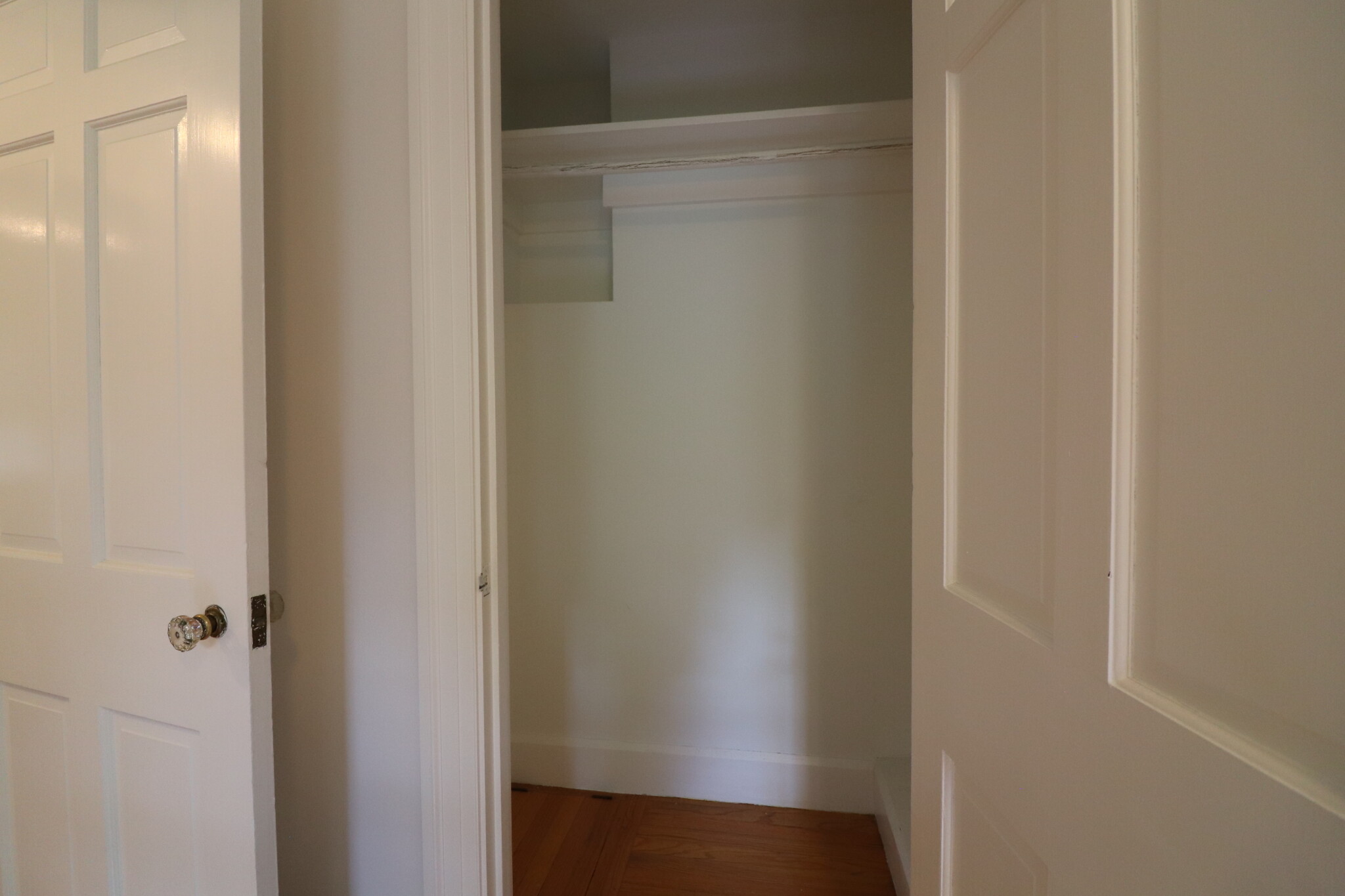 198 Wolcott Rd, Chestnut Hill