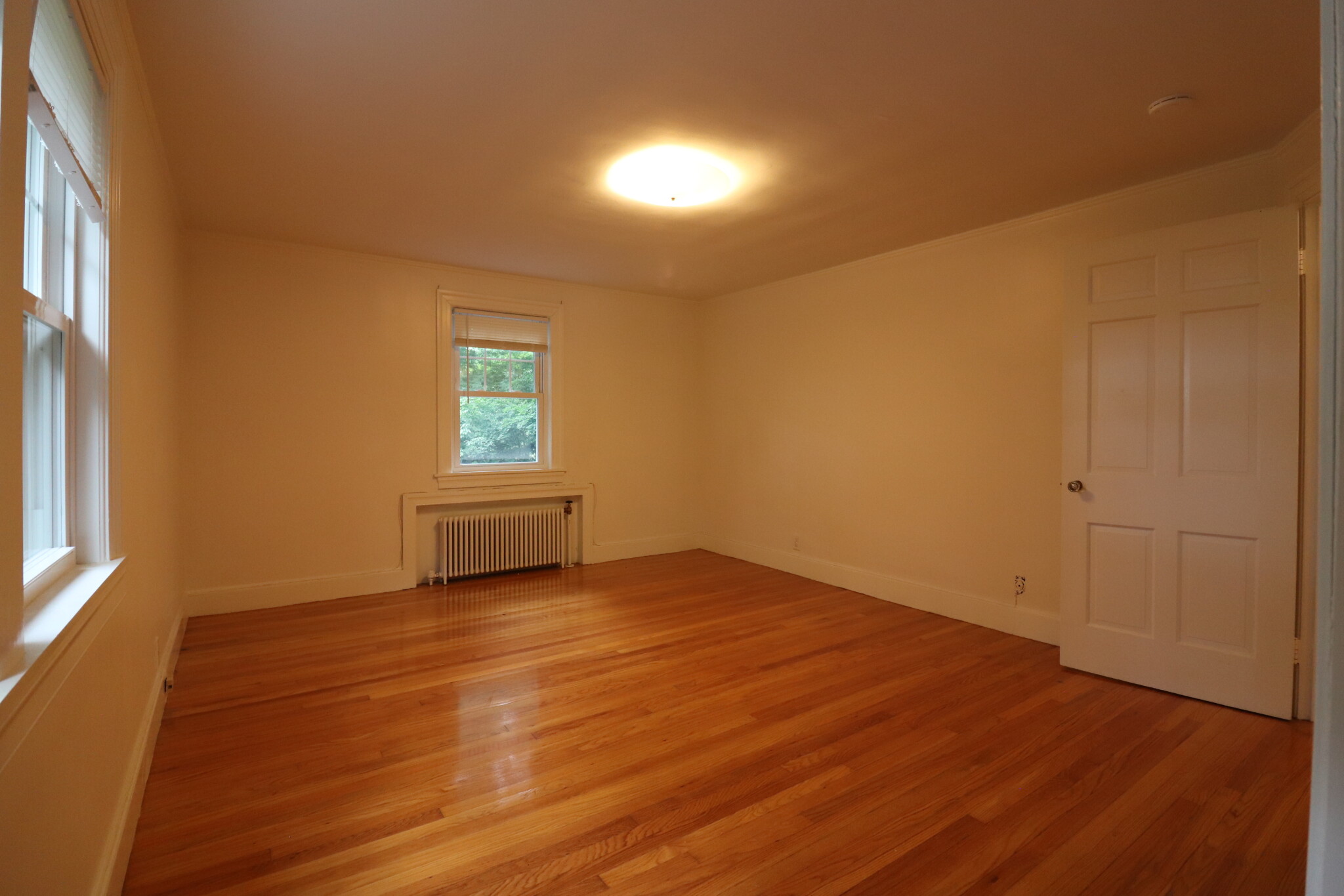 198 Wolcott Rd, Chestnut Hill