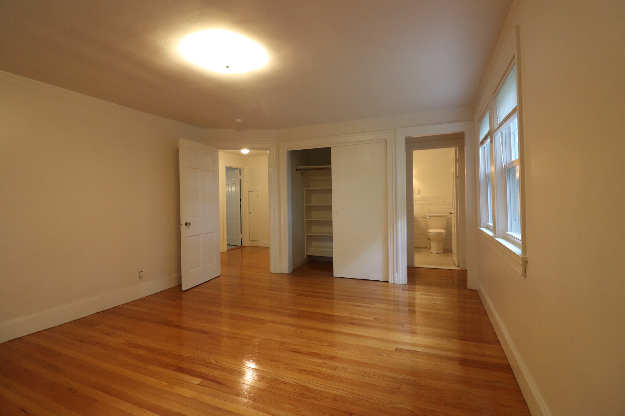 198 Wolcott Rd, Chestnut Hill