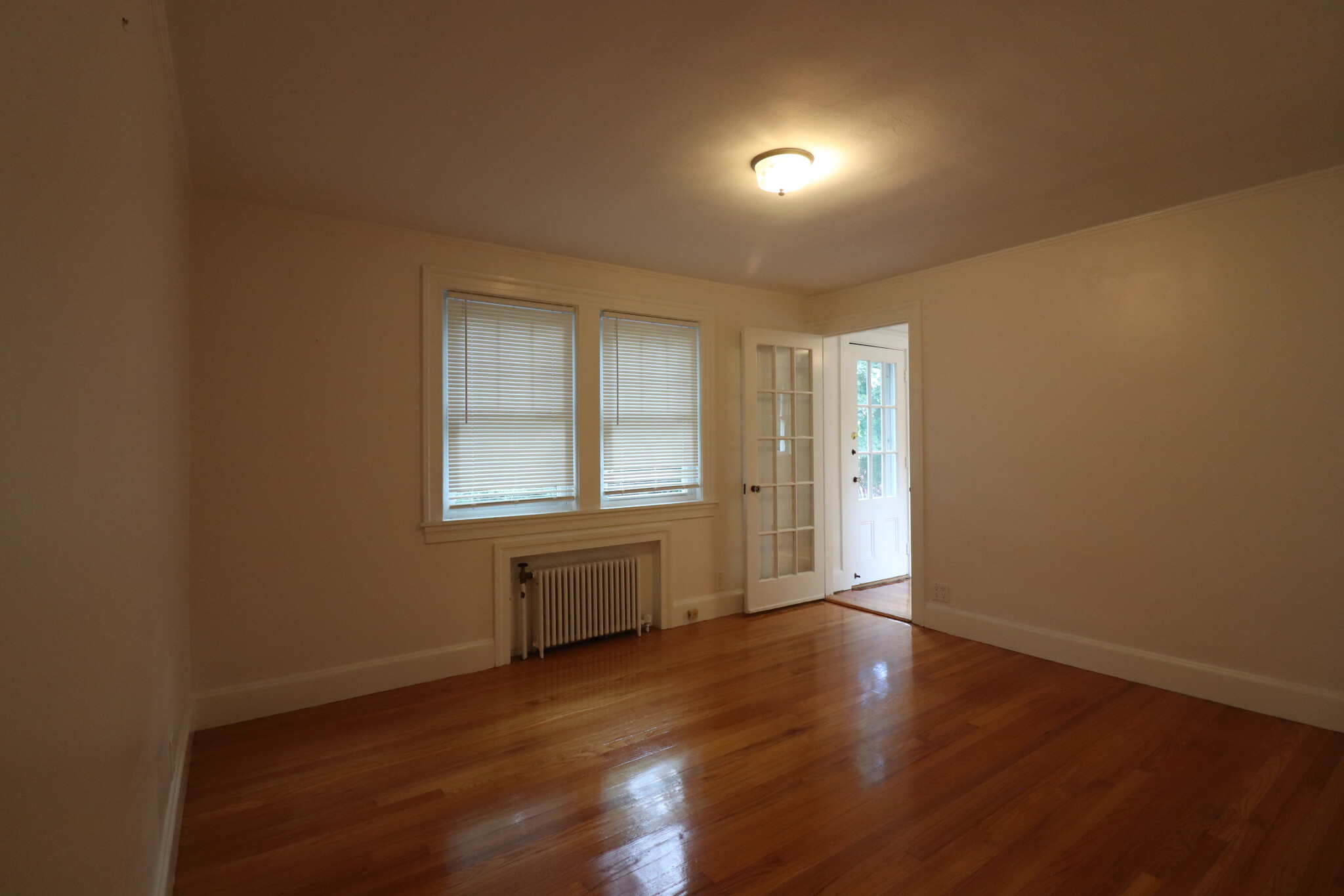 198 Wolcott Rd, Chestnut Hill