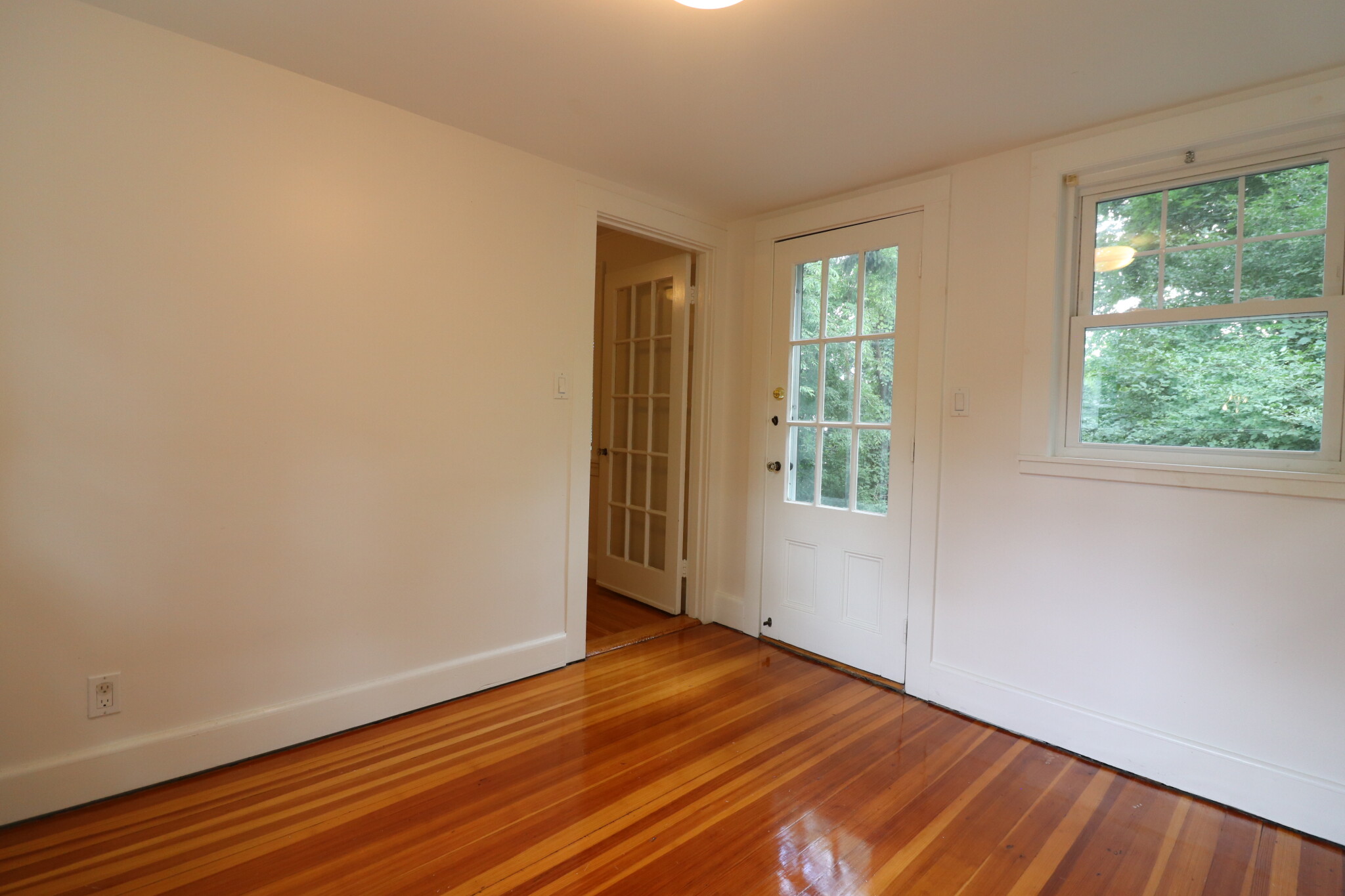 198 Wolcott Rd, Chestnut Hill