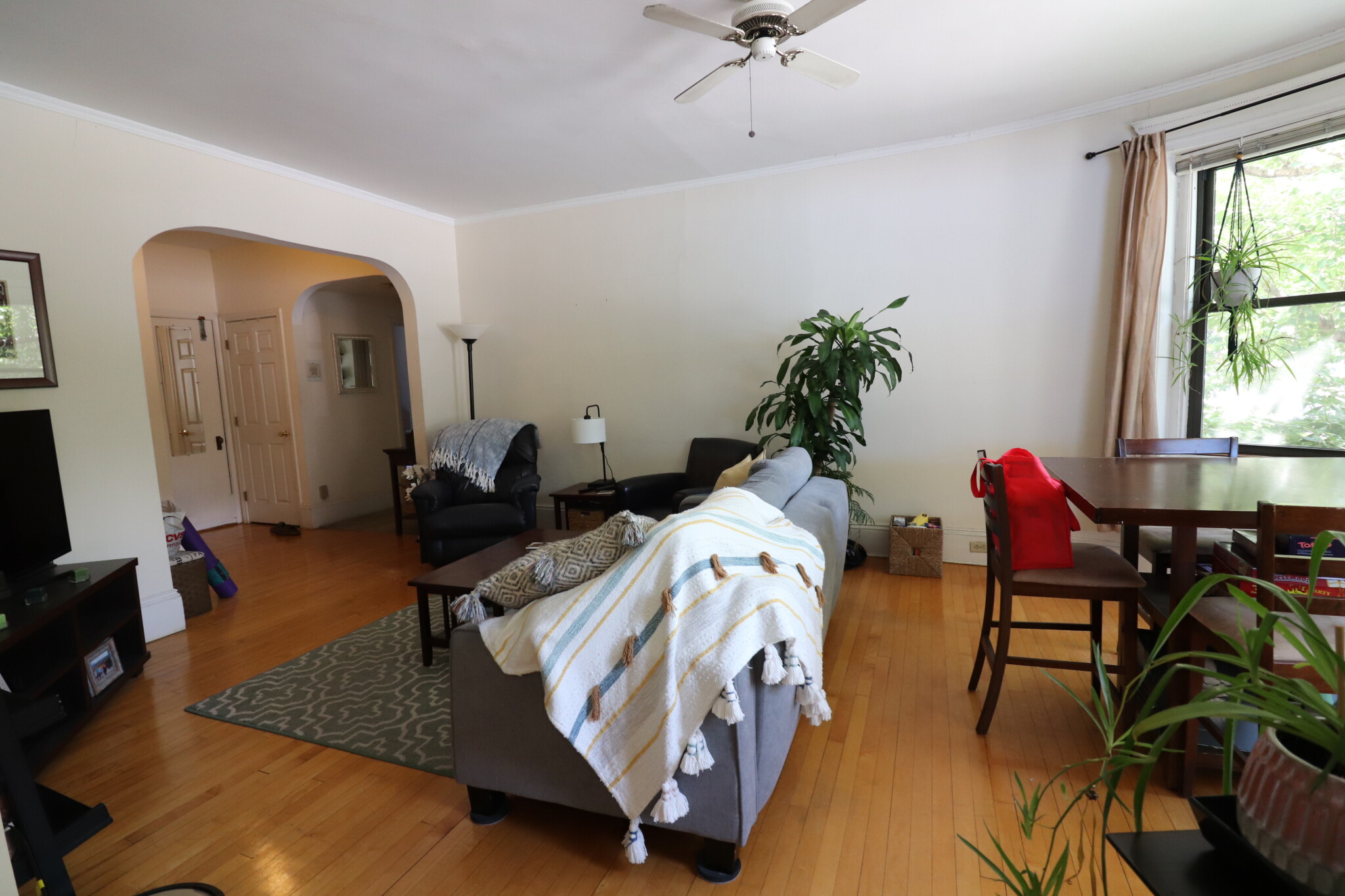 1090 Beacon St, Coolidge Corner