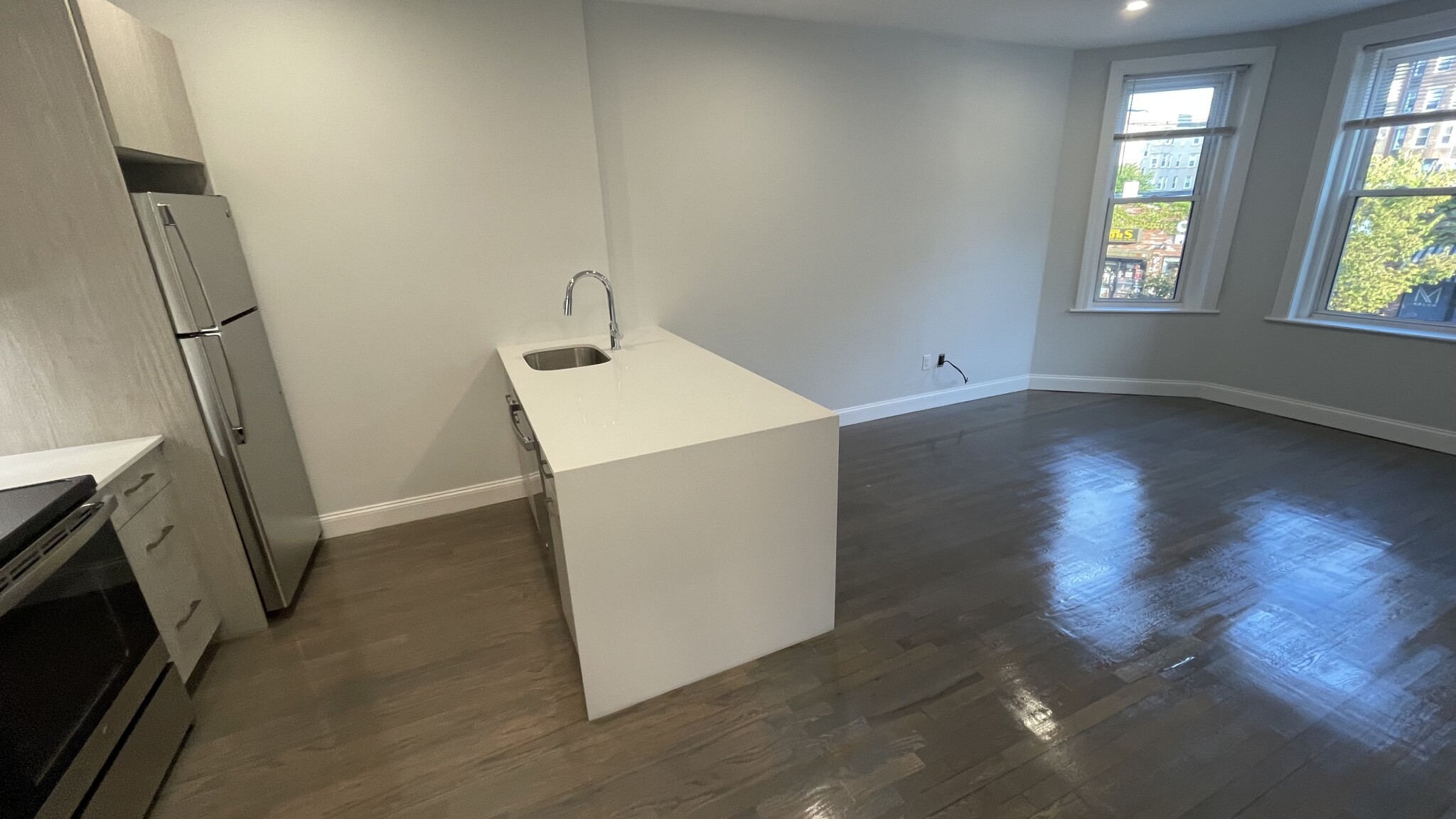 55 Queensberry St, Fenway