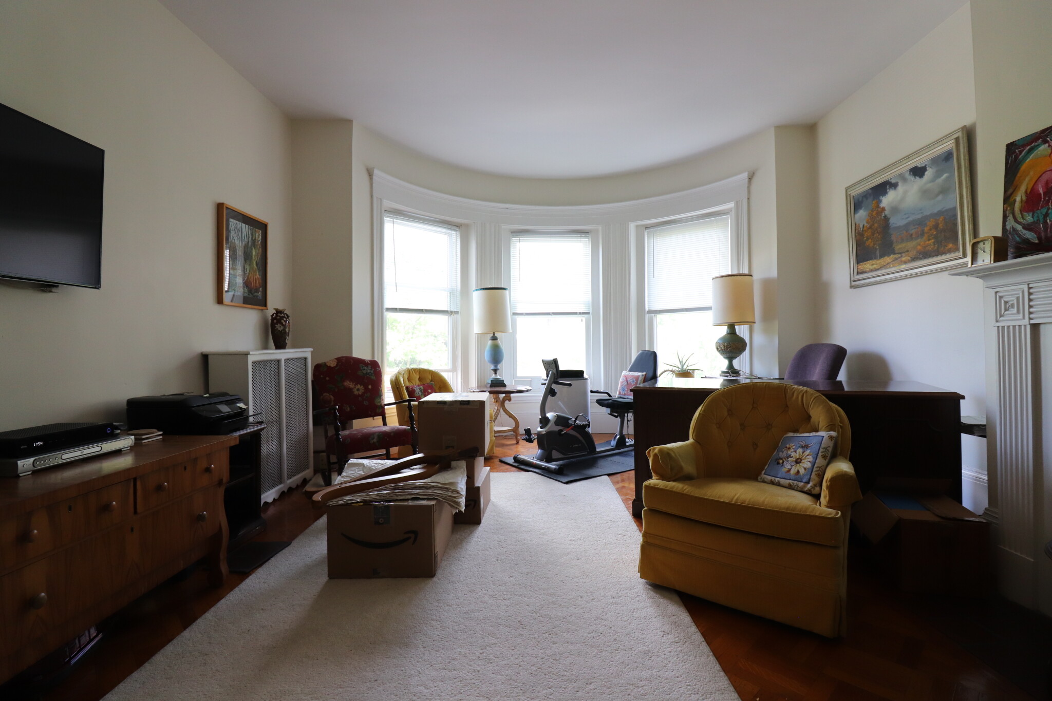 1569 Beacon St, Washington Square