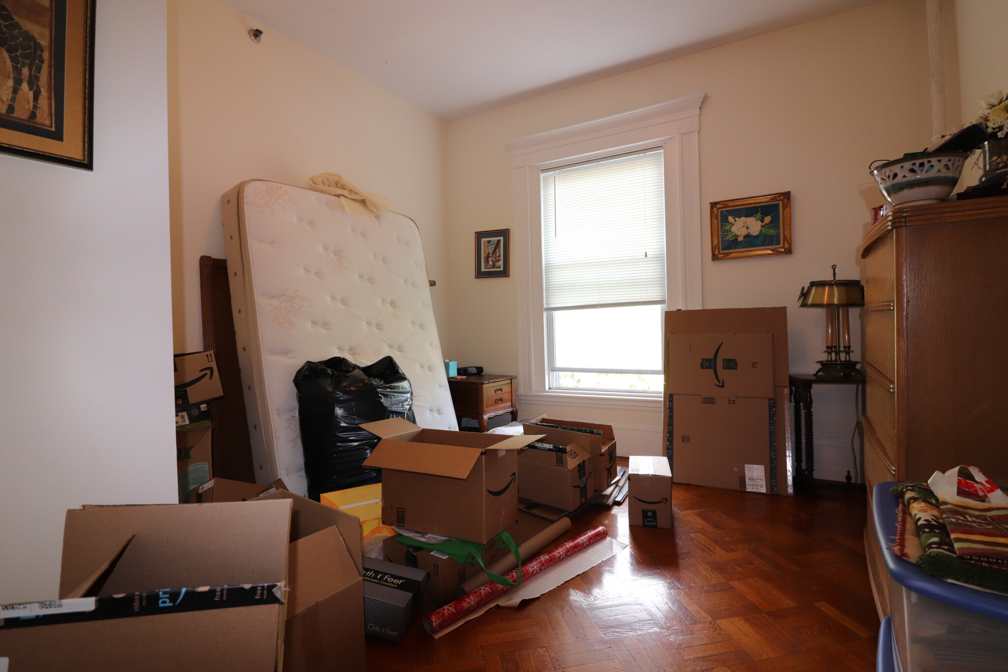 1569 Beacon St, Washington Square