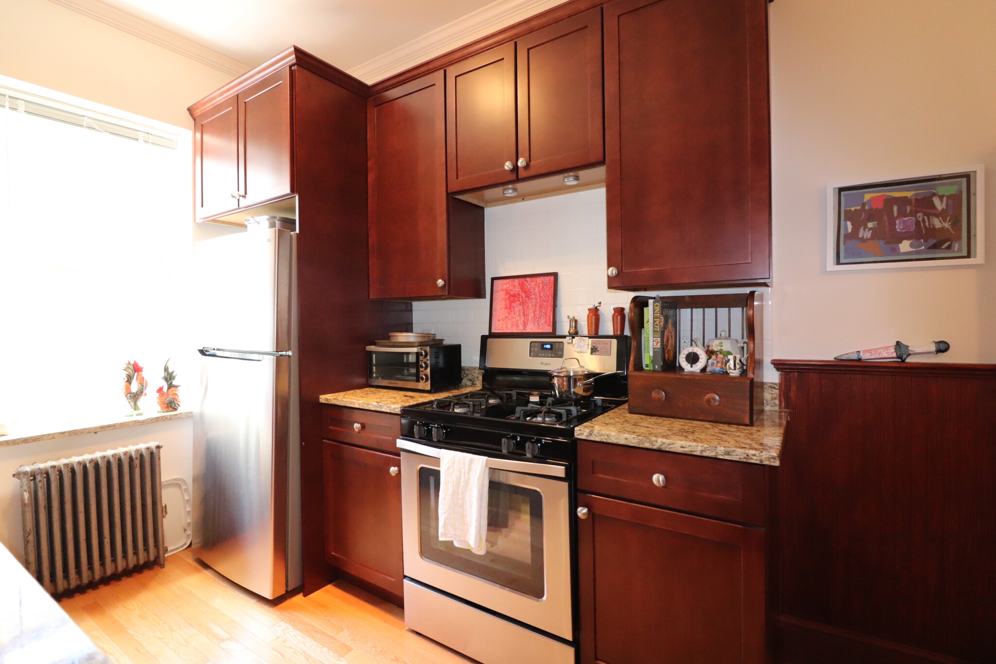 1569 Beacon St, Washington Square