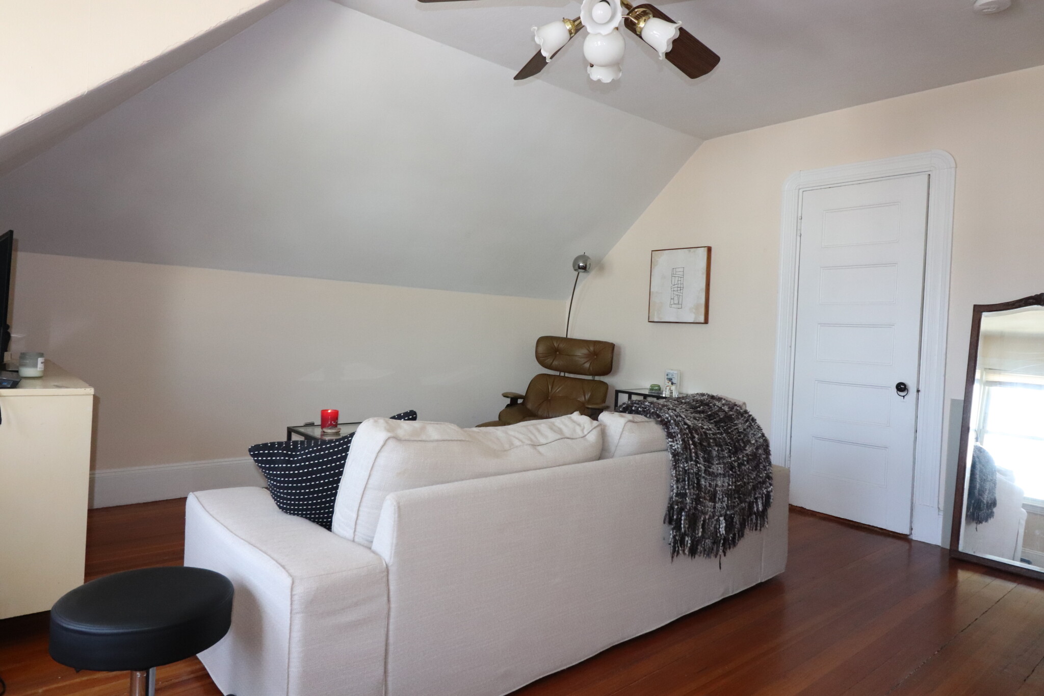 5 Manton Ter, Allston