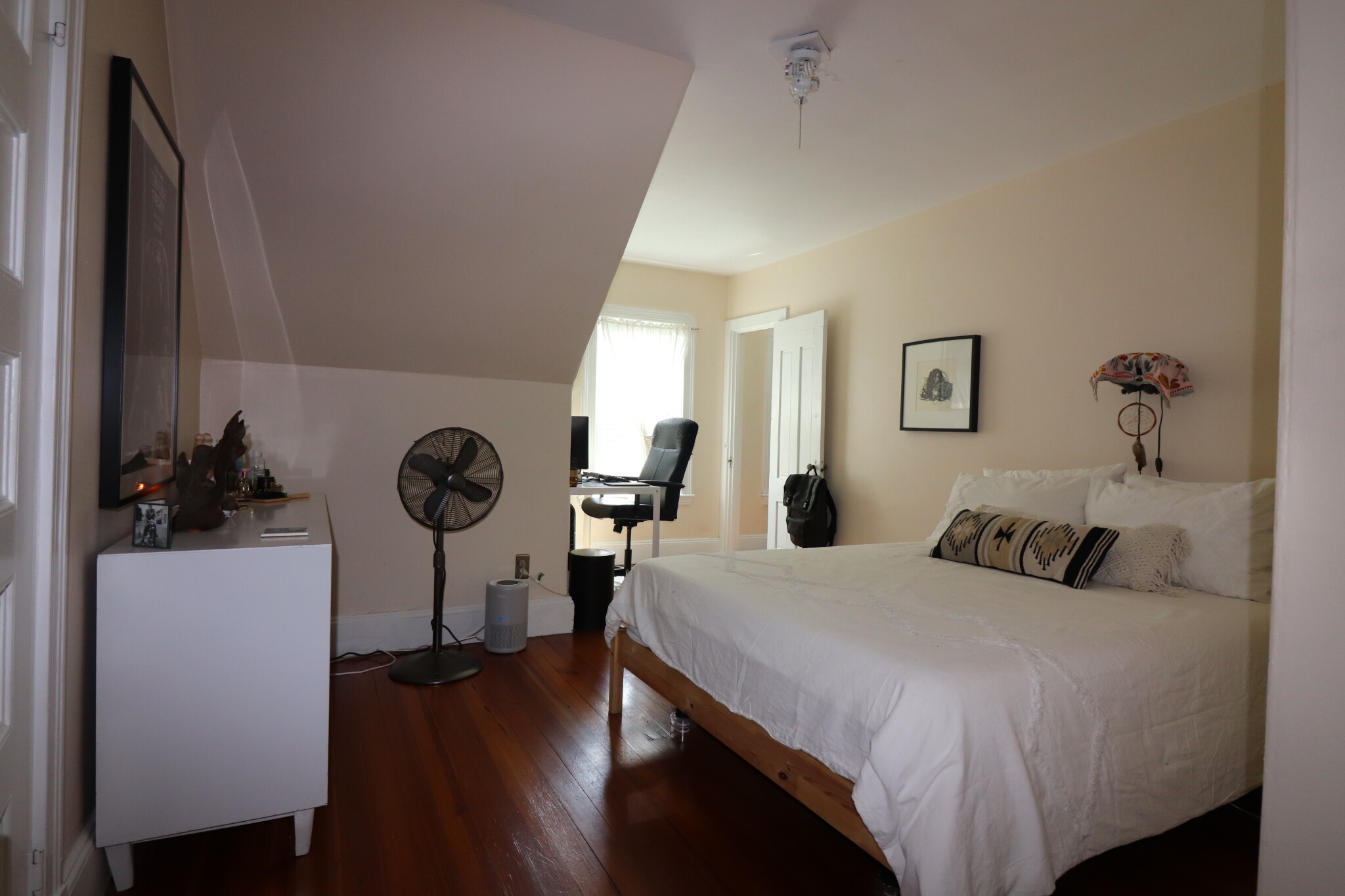 5 Manton Ter, Allston