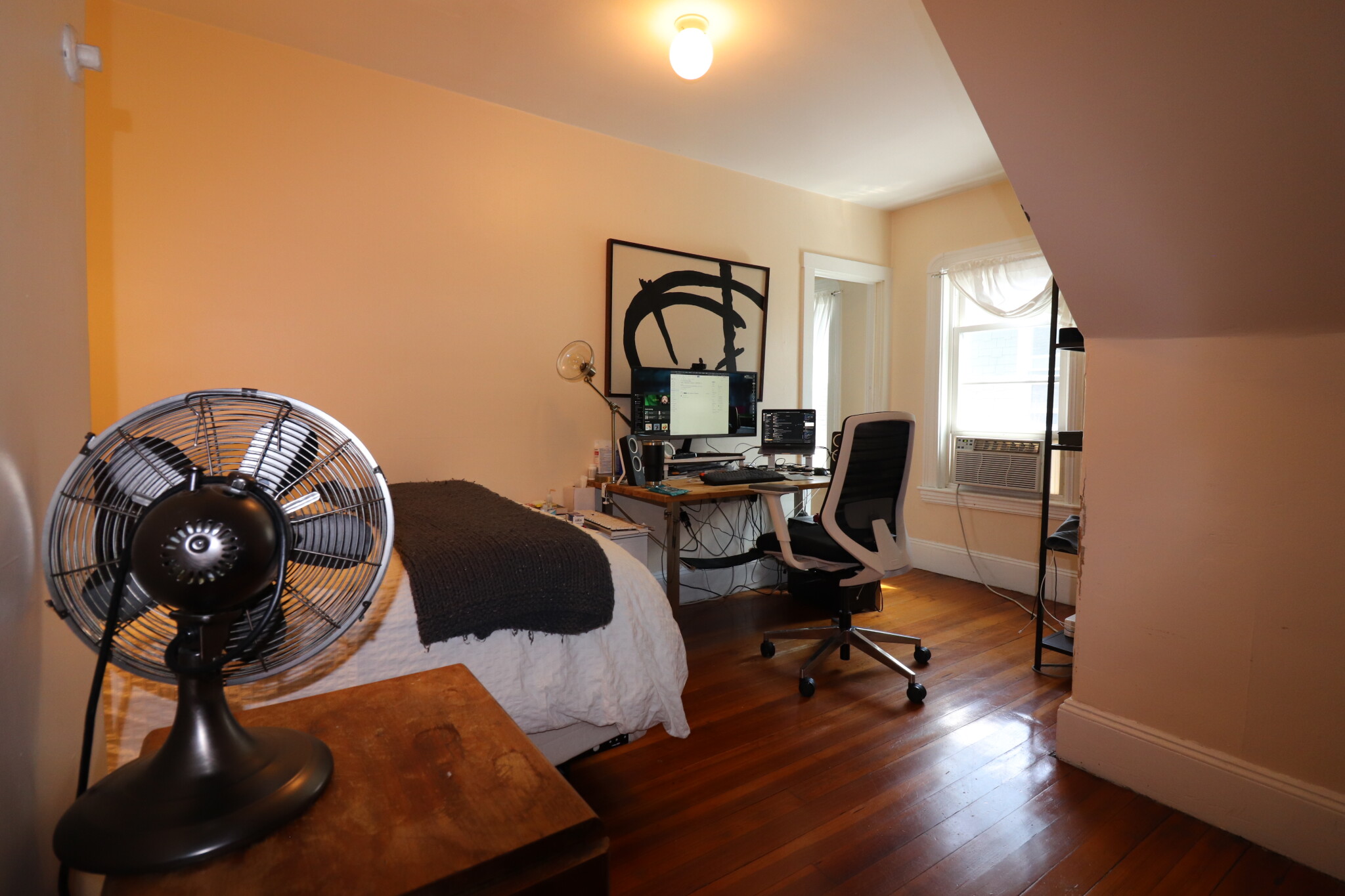 5 Manton Ter, Allston