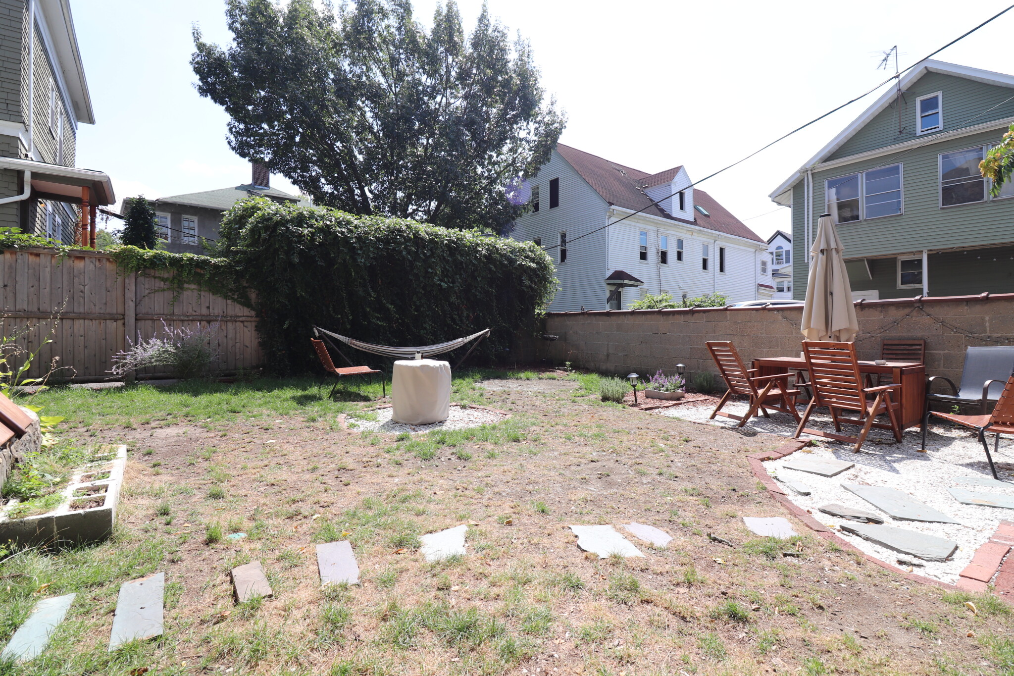 5 Manton Ter, Allston