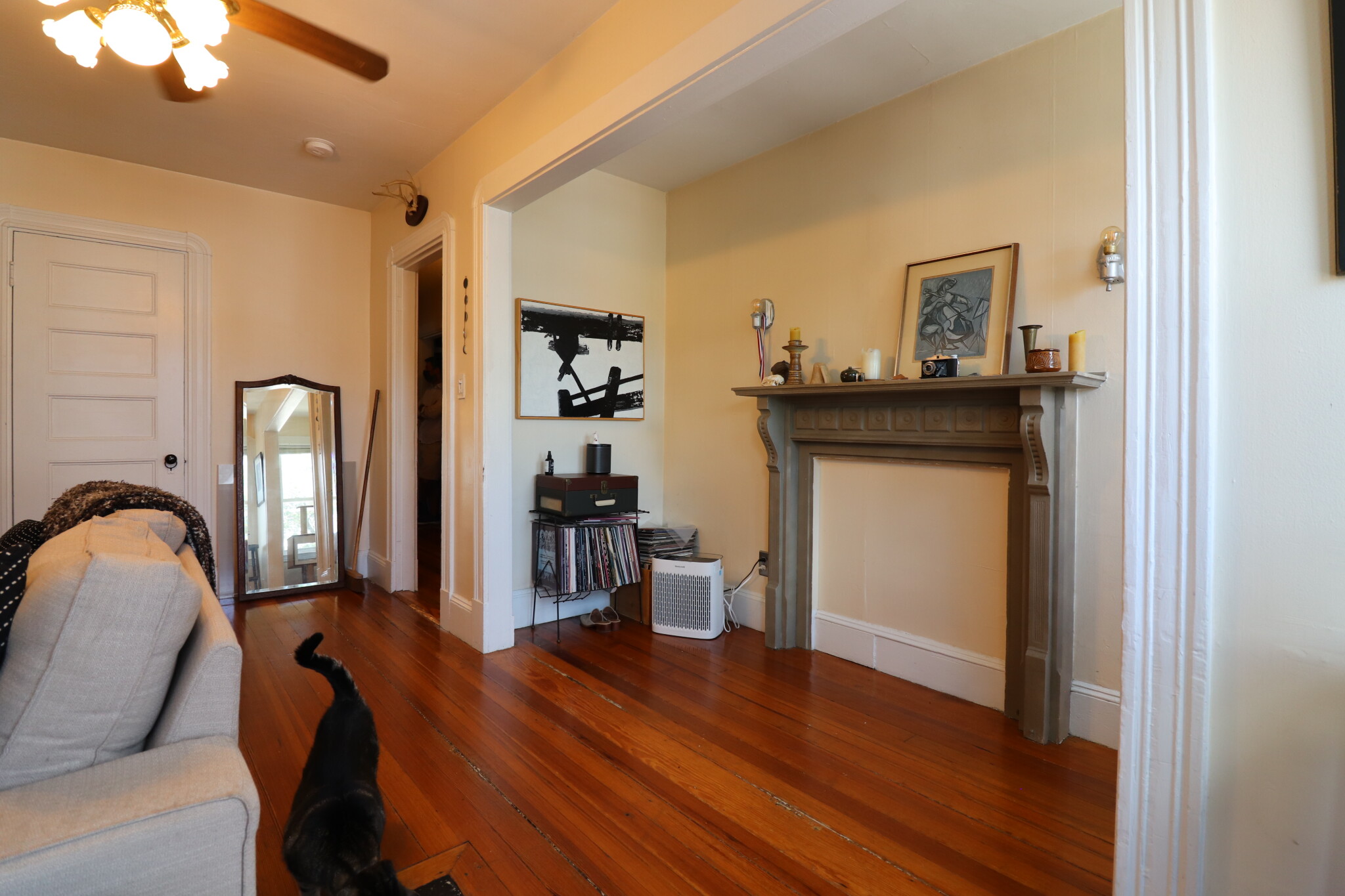 5 Manton Ter, Allston