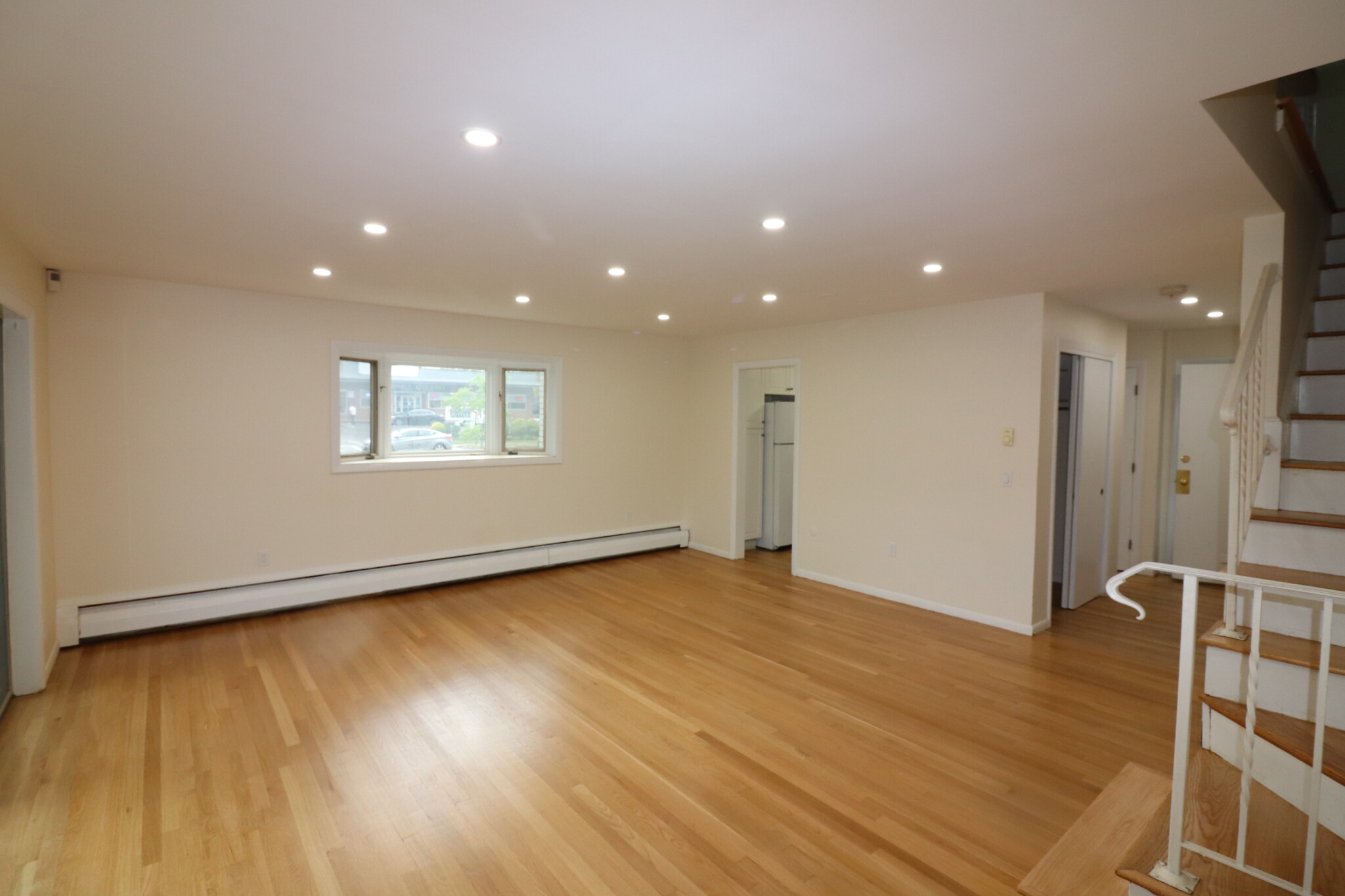 165 Grove St, Chestnut Hill