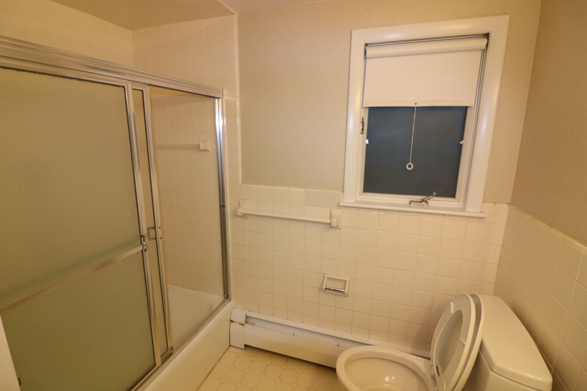 165 Grove St, Chestnut Hill