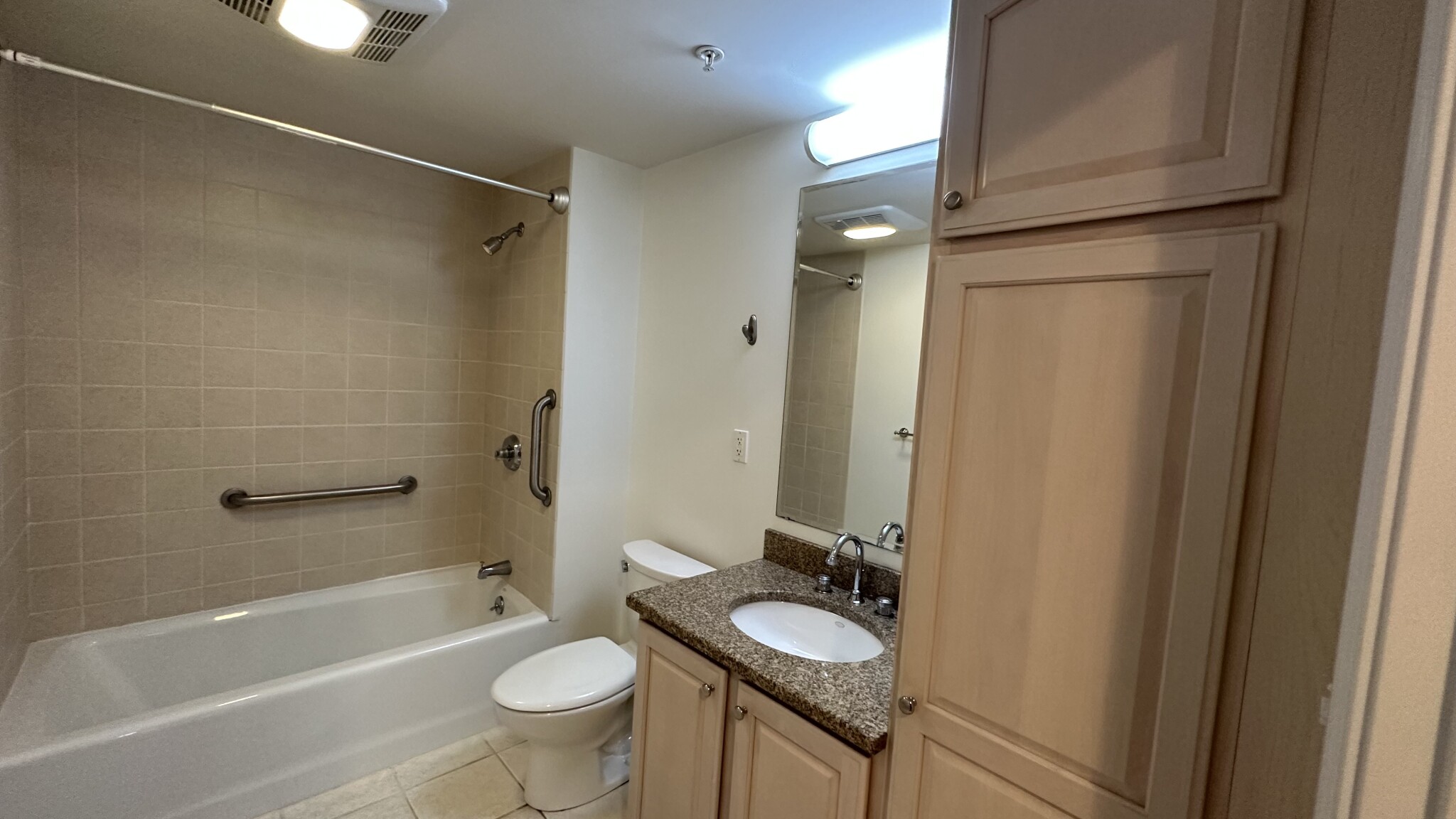 121 Centre St, North Brookline