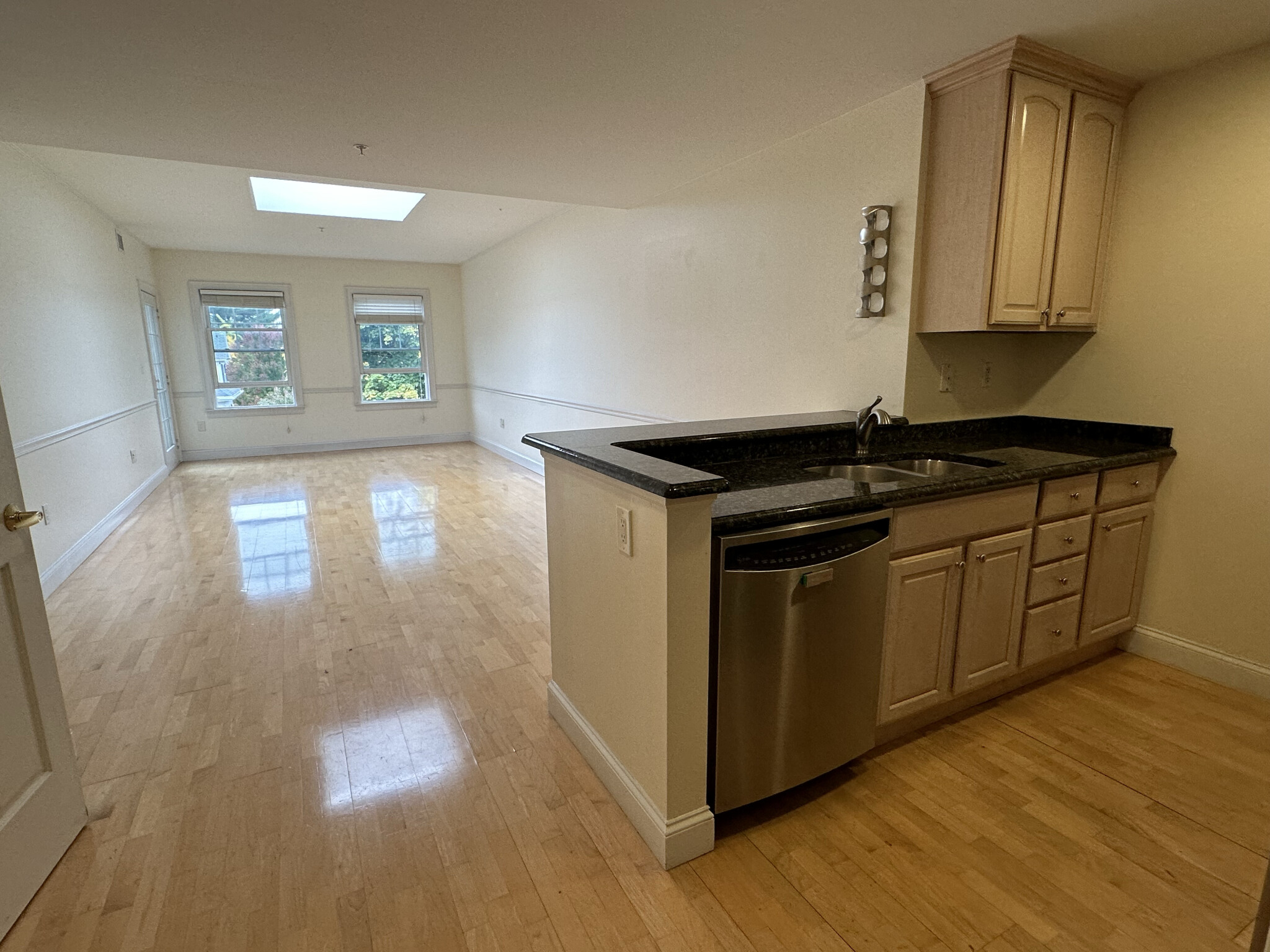 121 Centre St, North Brookline