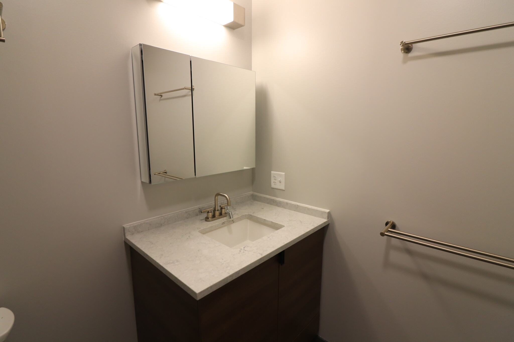 100 Hemenway St, Fenway