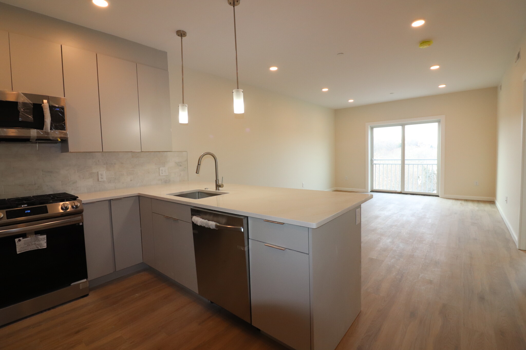 458 Washington St, Brighton