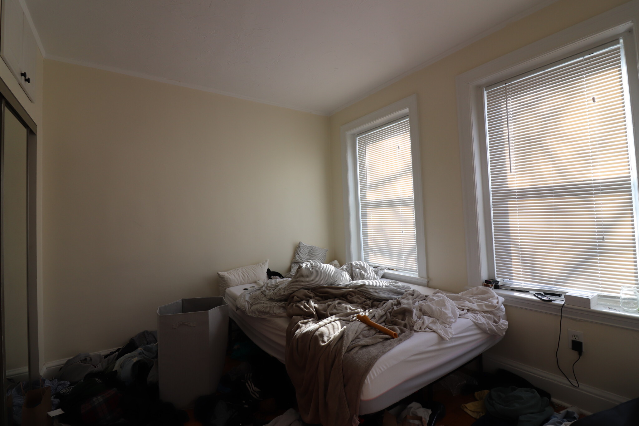 73 Thatcher St, Washington Square