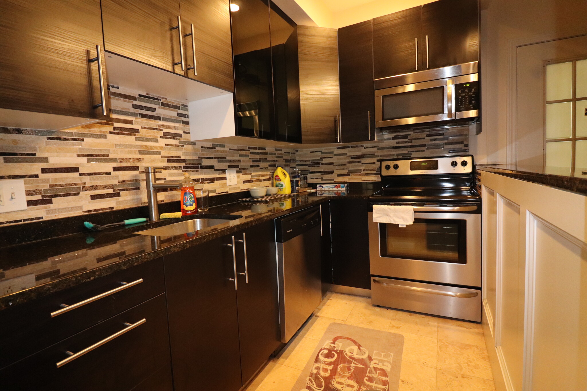 1801 Beacon St, Washington Square