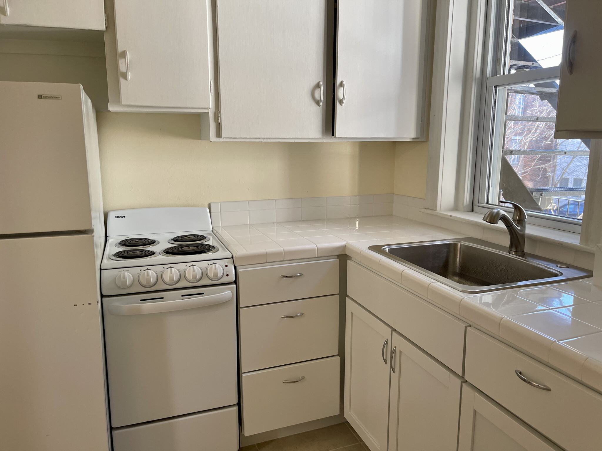 10 Browne St, Coolidge Corner